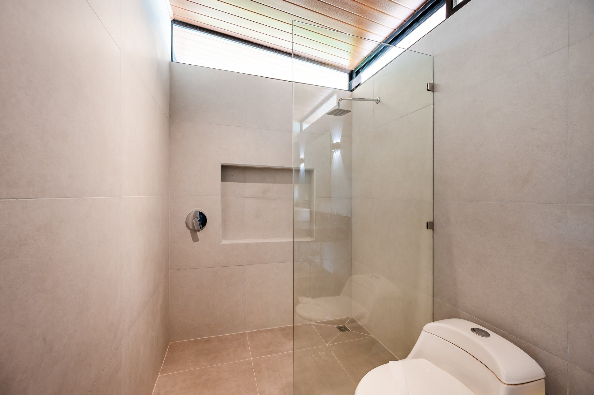 V-Kaza Oriol | Exclusive Modern 2-Bedroom Villa Steps from Playa Conchal