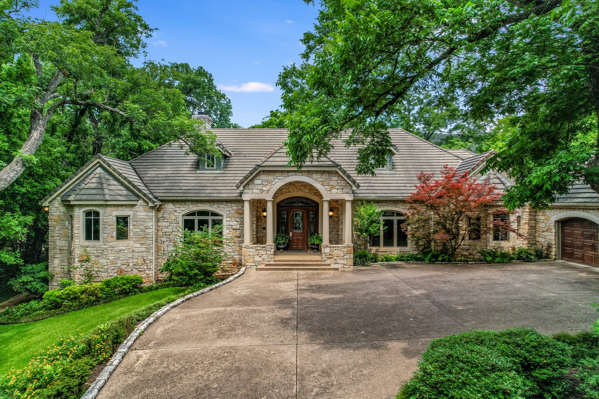 2940 Oestrick Lane 