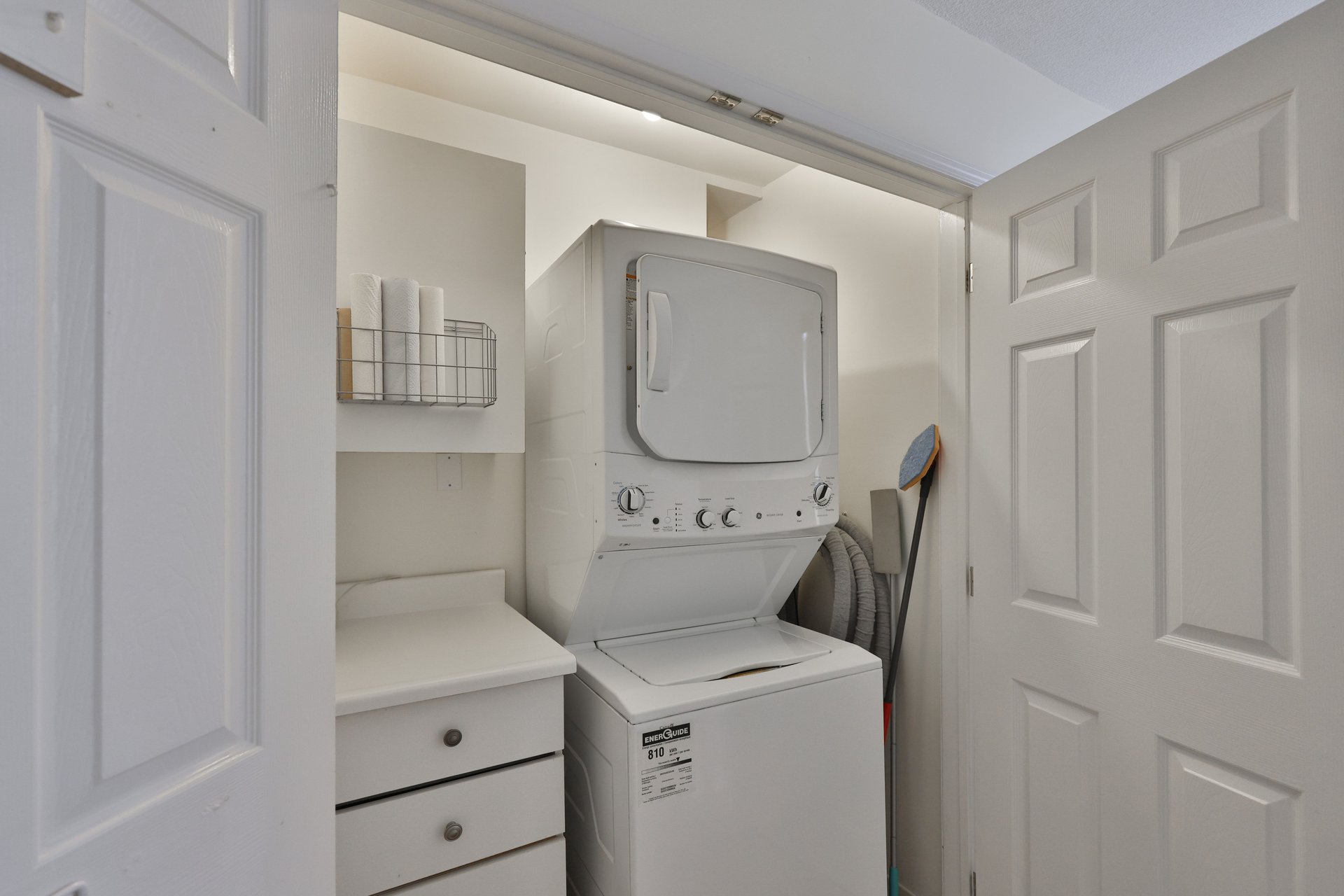 86 Forsythe Street, Oakville