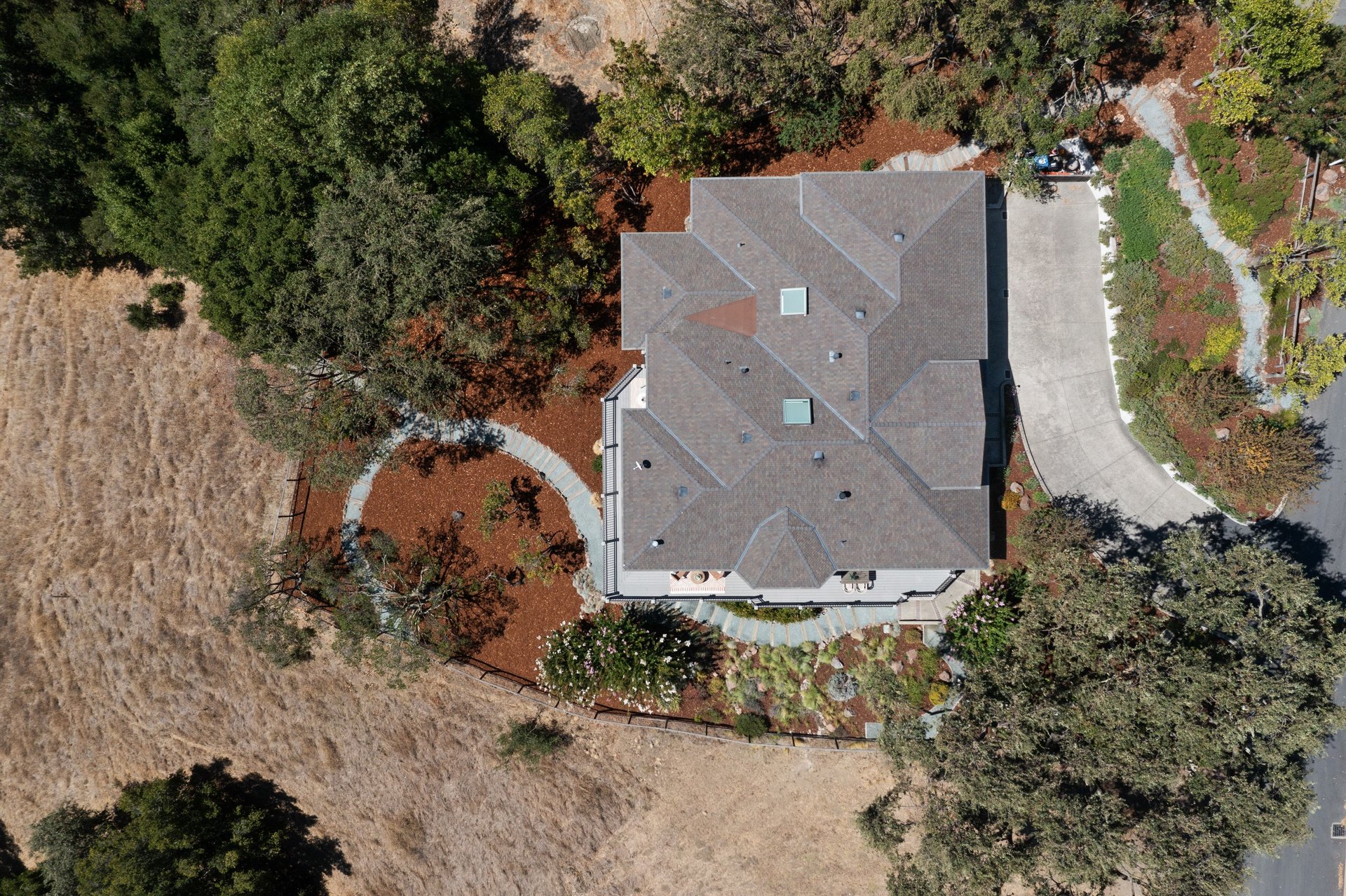 809 Mountain View Dr