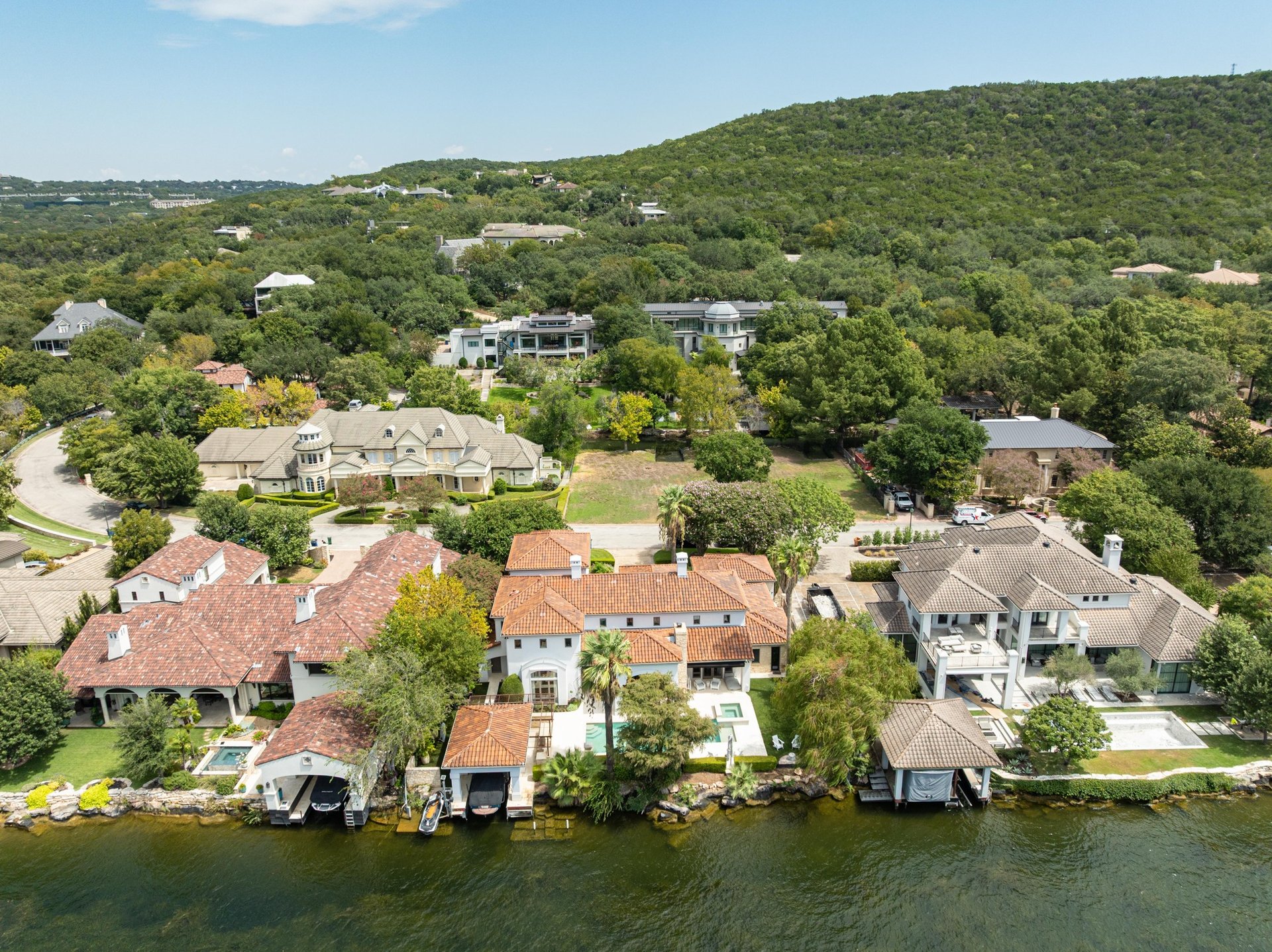 4516 Island Cove