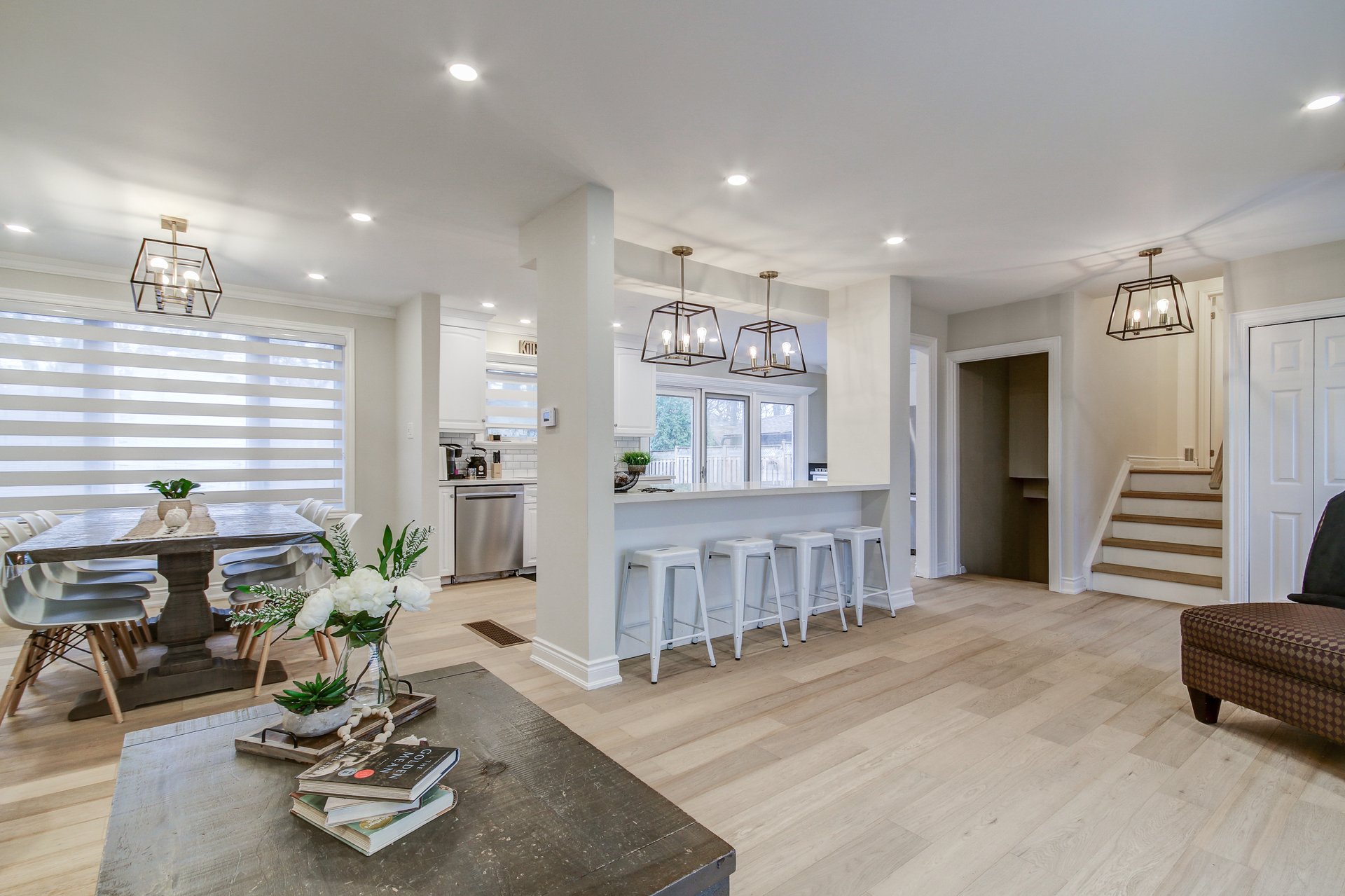 5264 Woodhaven Dr