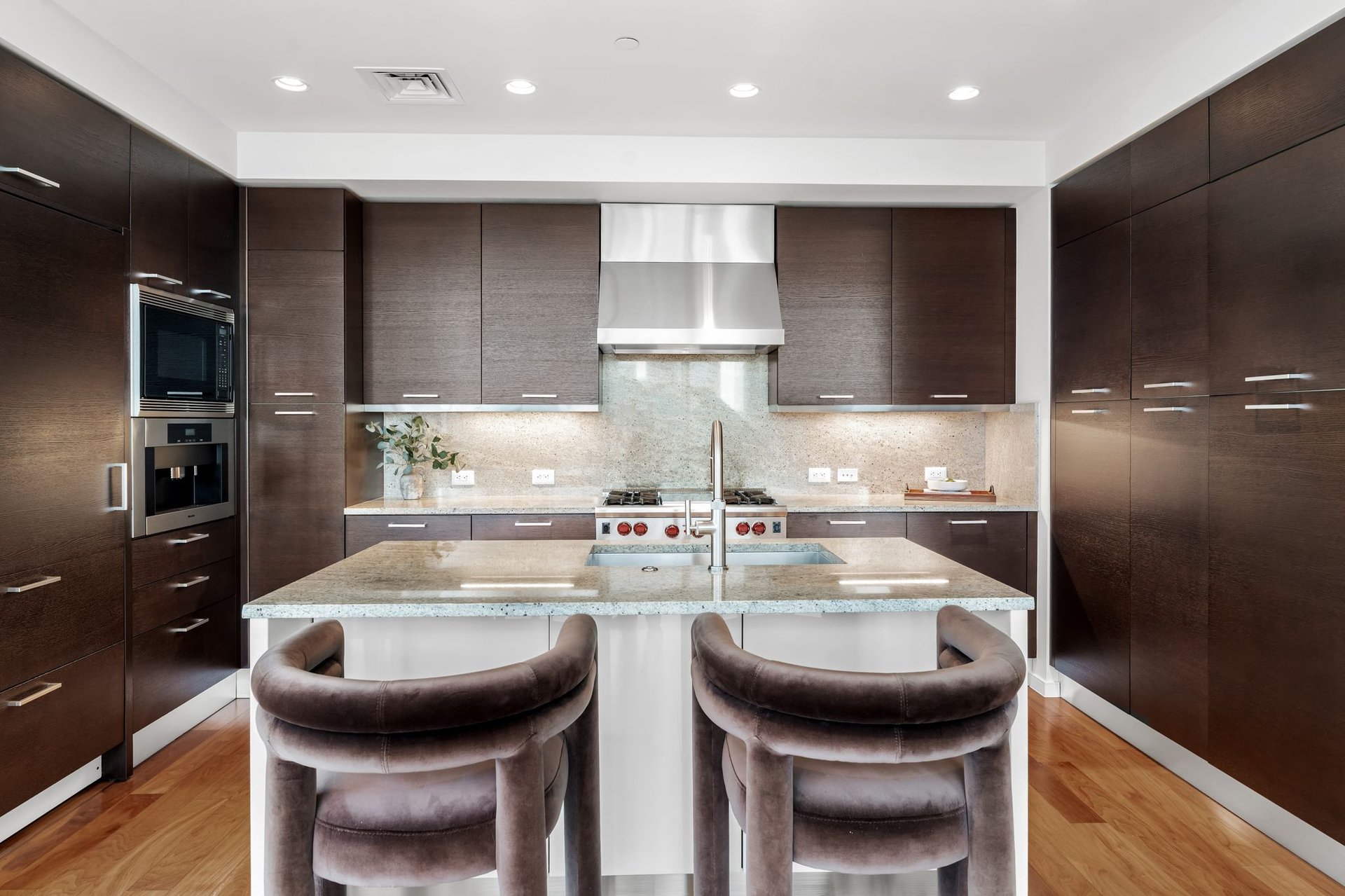 200 Congress Avenue #21E