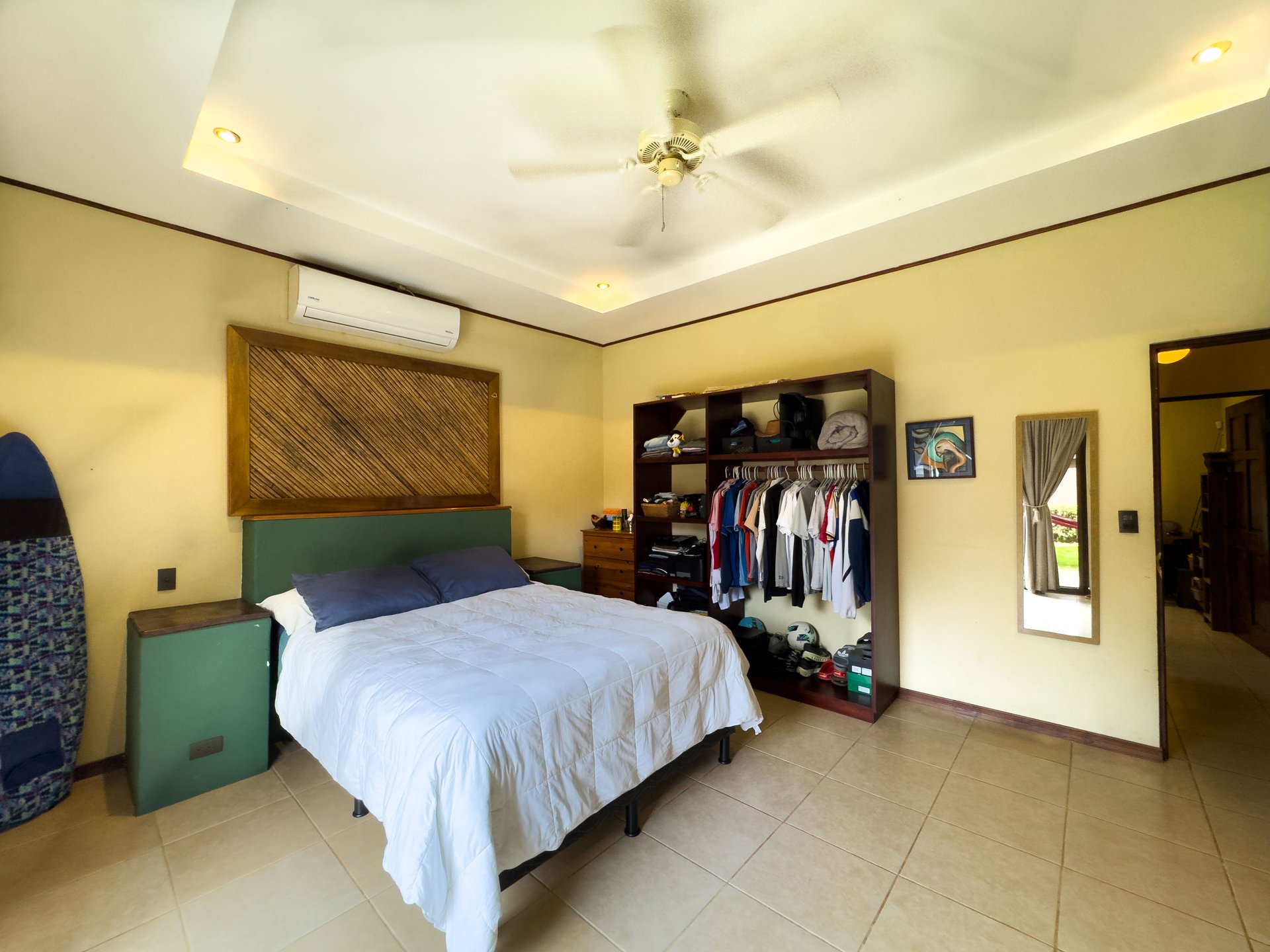 Naranjito corner lot house