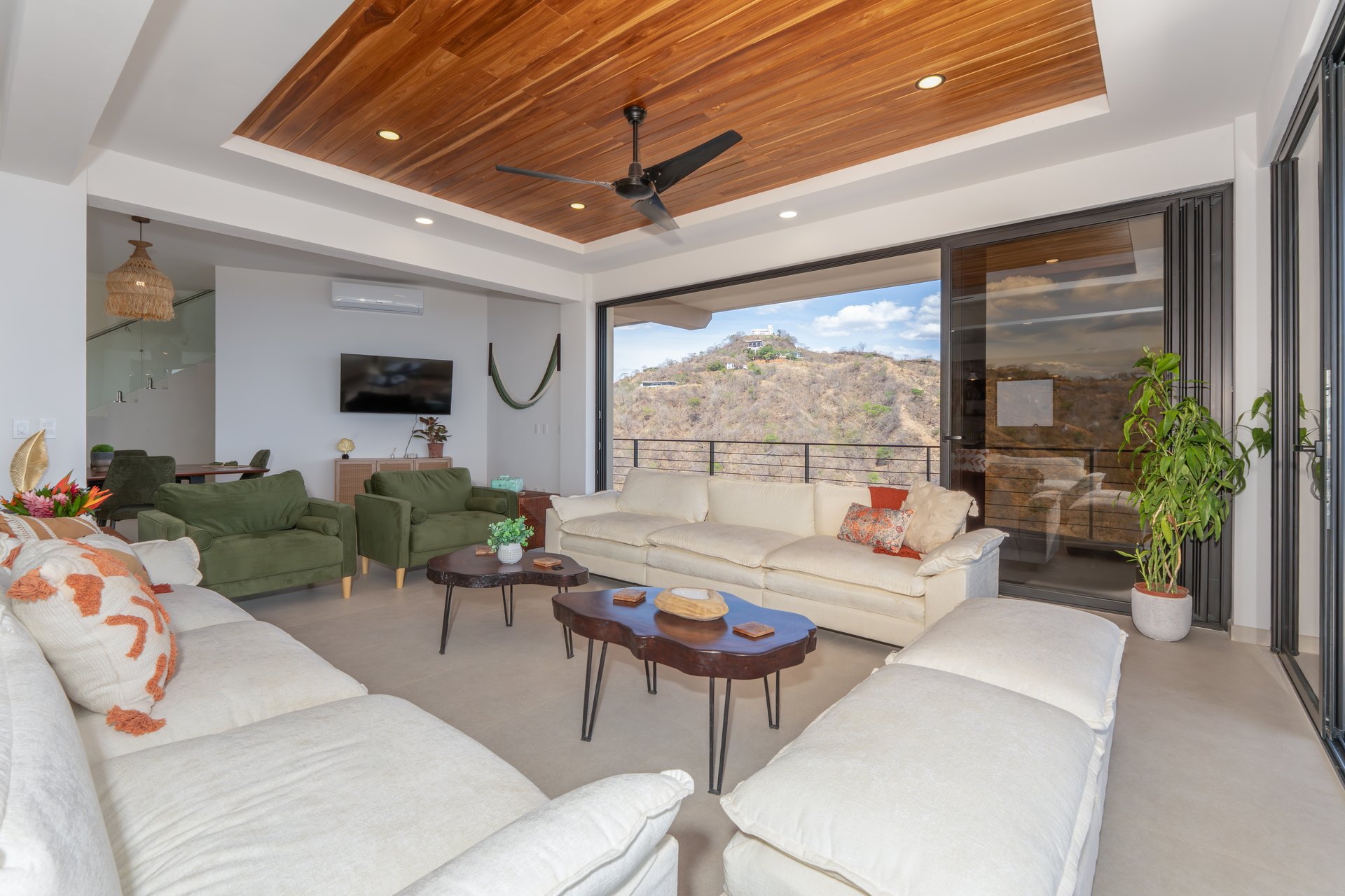 Casa Vista Escondida | 5 Bedroom Ocean View Estate with Seller Financing & Additional Lot in Playa Potrero Costa Rica