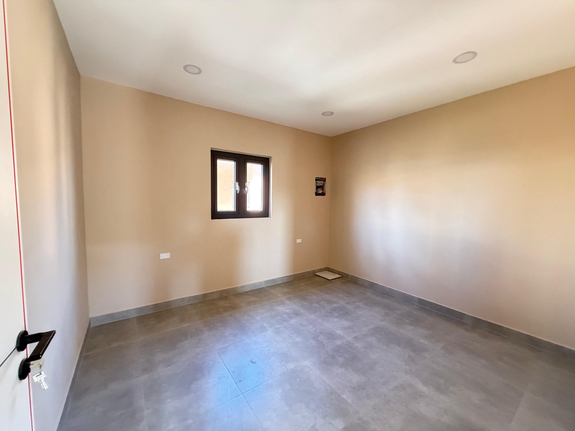 1 One-Bedroom Apartment