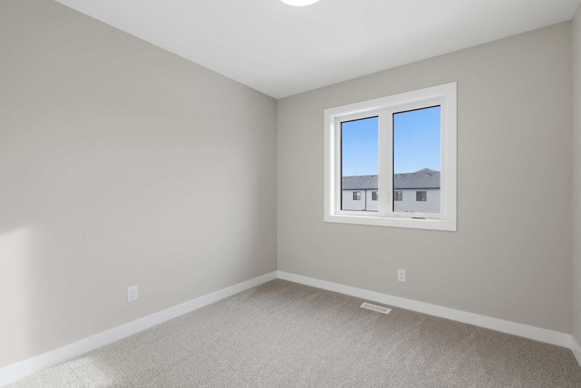 51 Belvedere Crescent SE