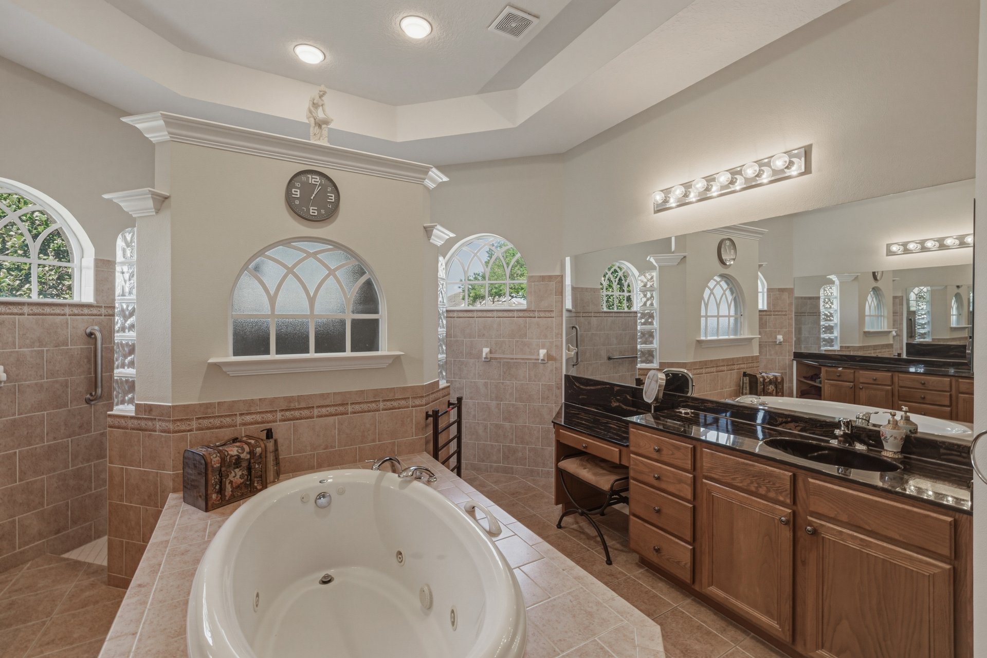 13304 THOROUGHBRED DR