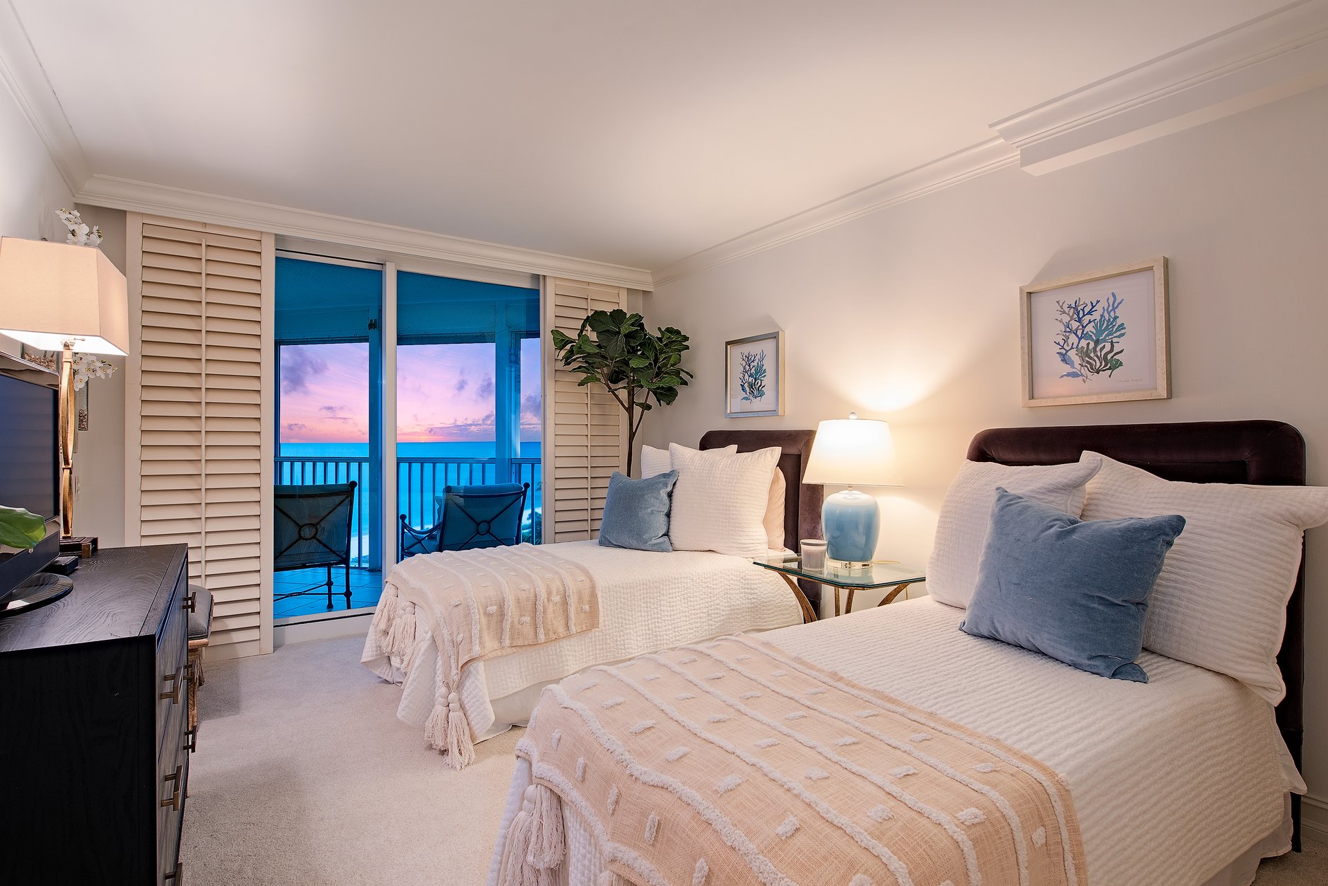4401 Gulf Shore BLVD N 1001