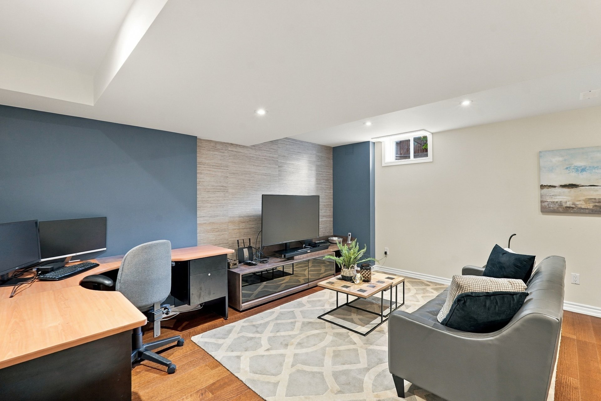 Family Living in the Heart of Lakeshore Woods