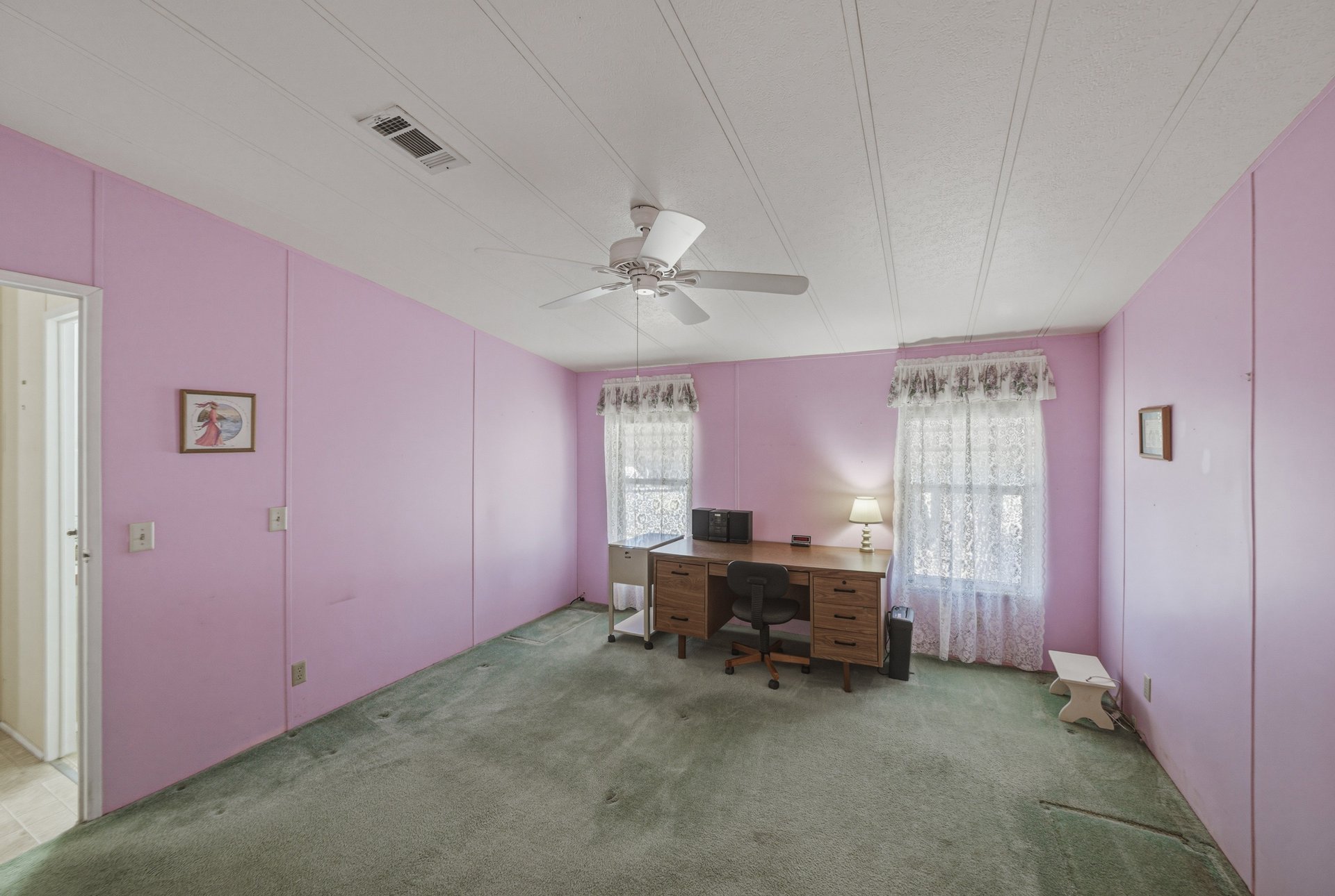 5556 RIVIERA DR