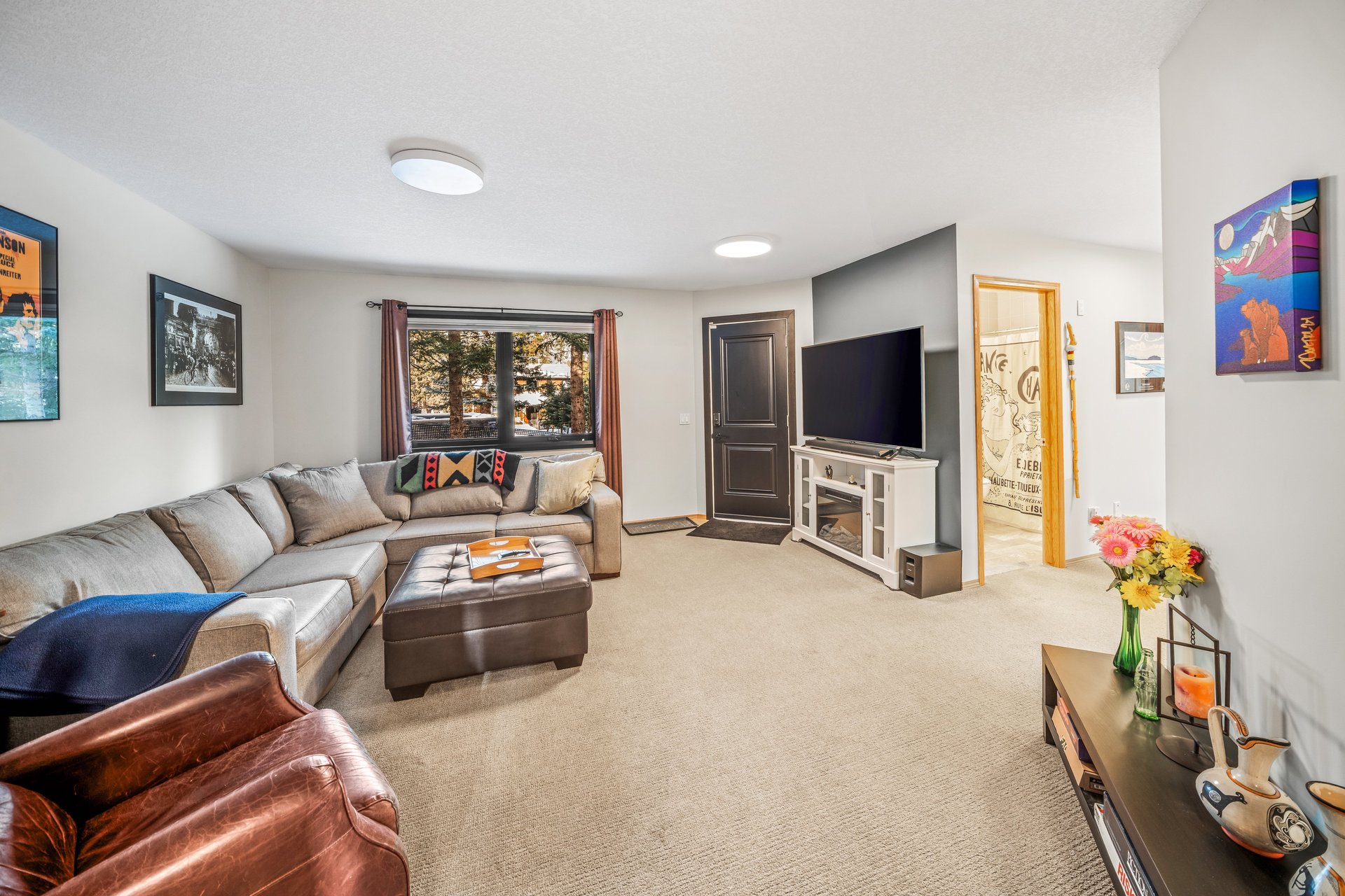 108 Lougheed Circle
