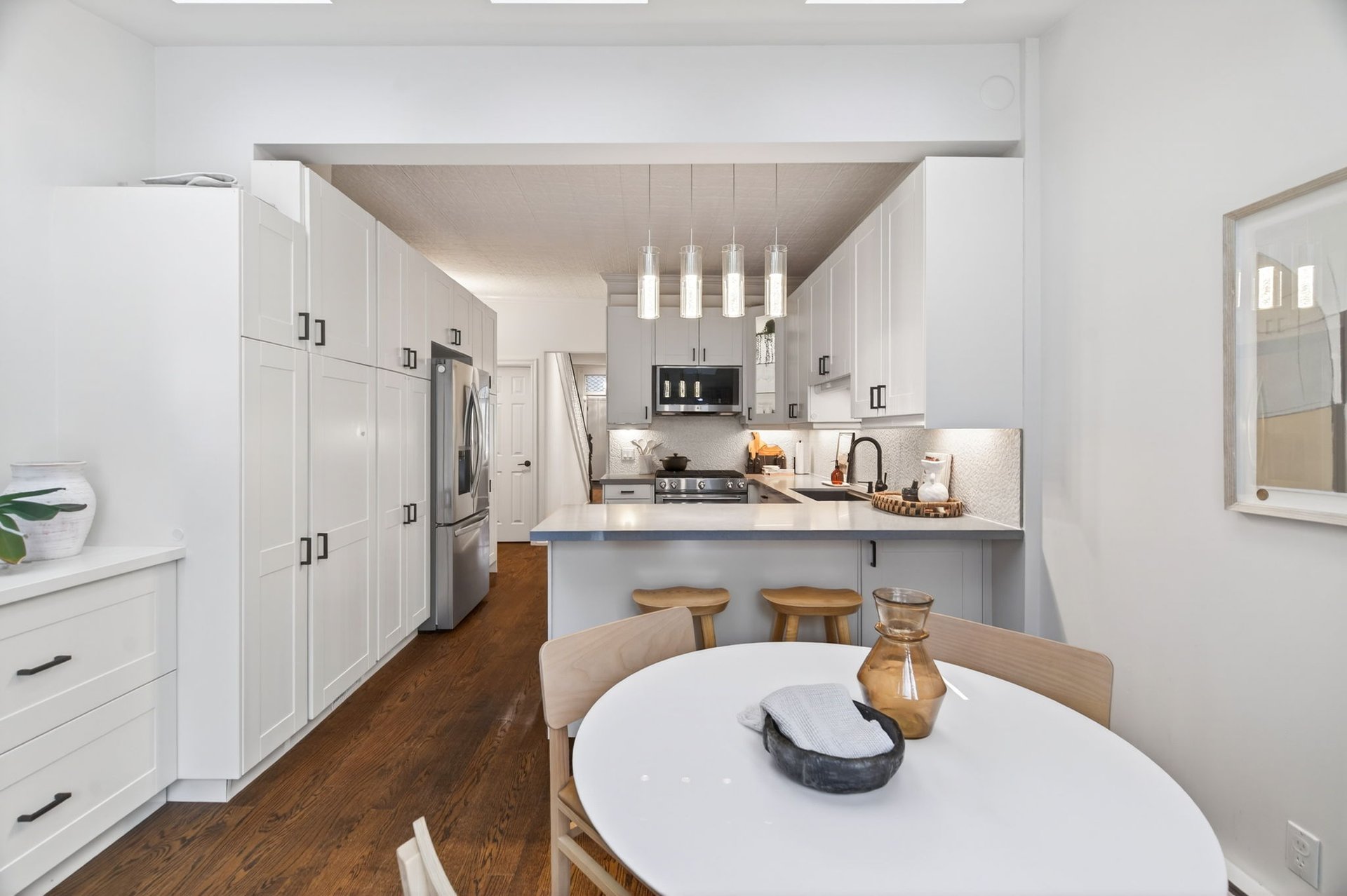 SOLD: Standout Residence In Coveted Summerhill