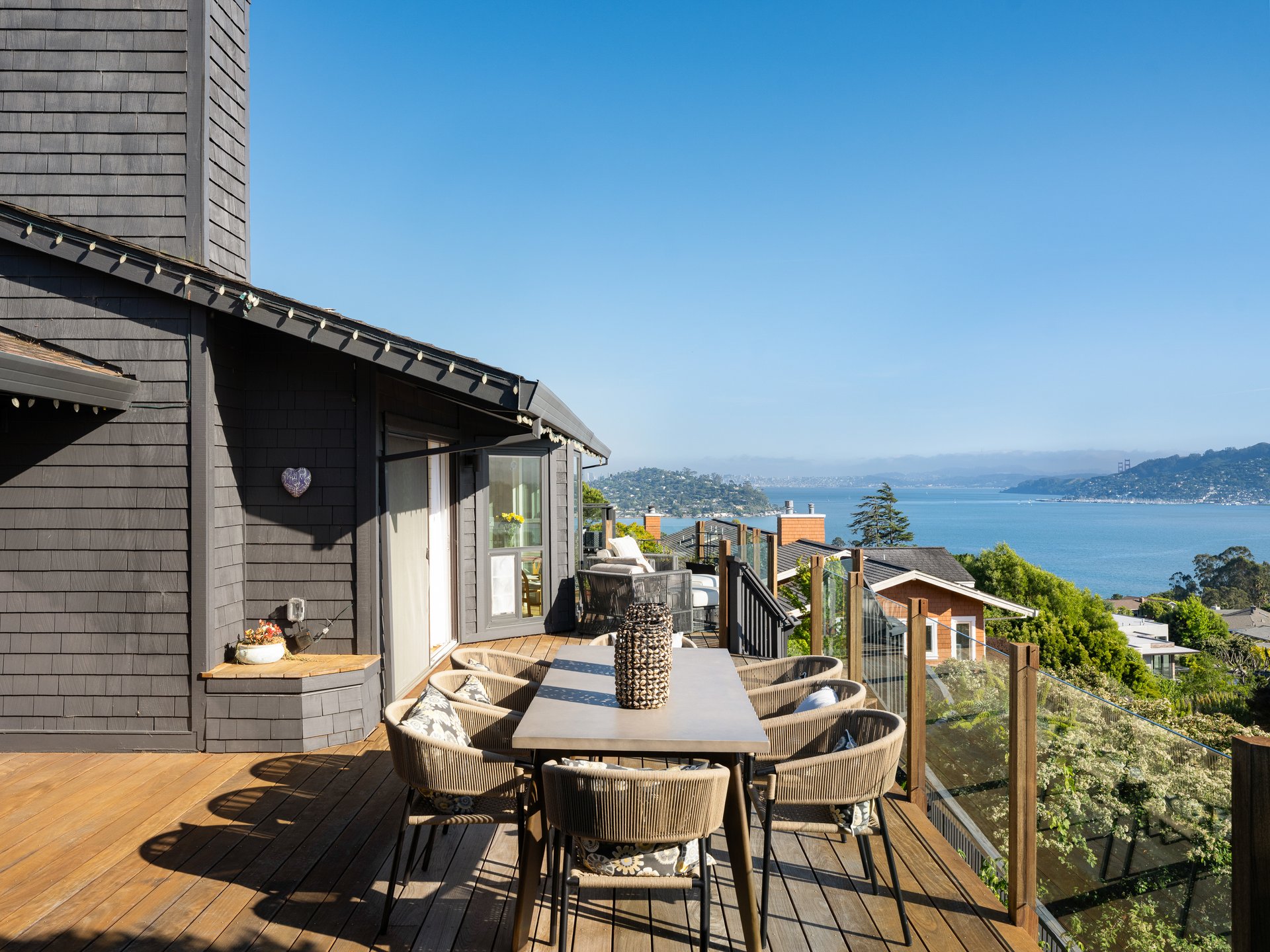 Expansive Bay Views