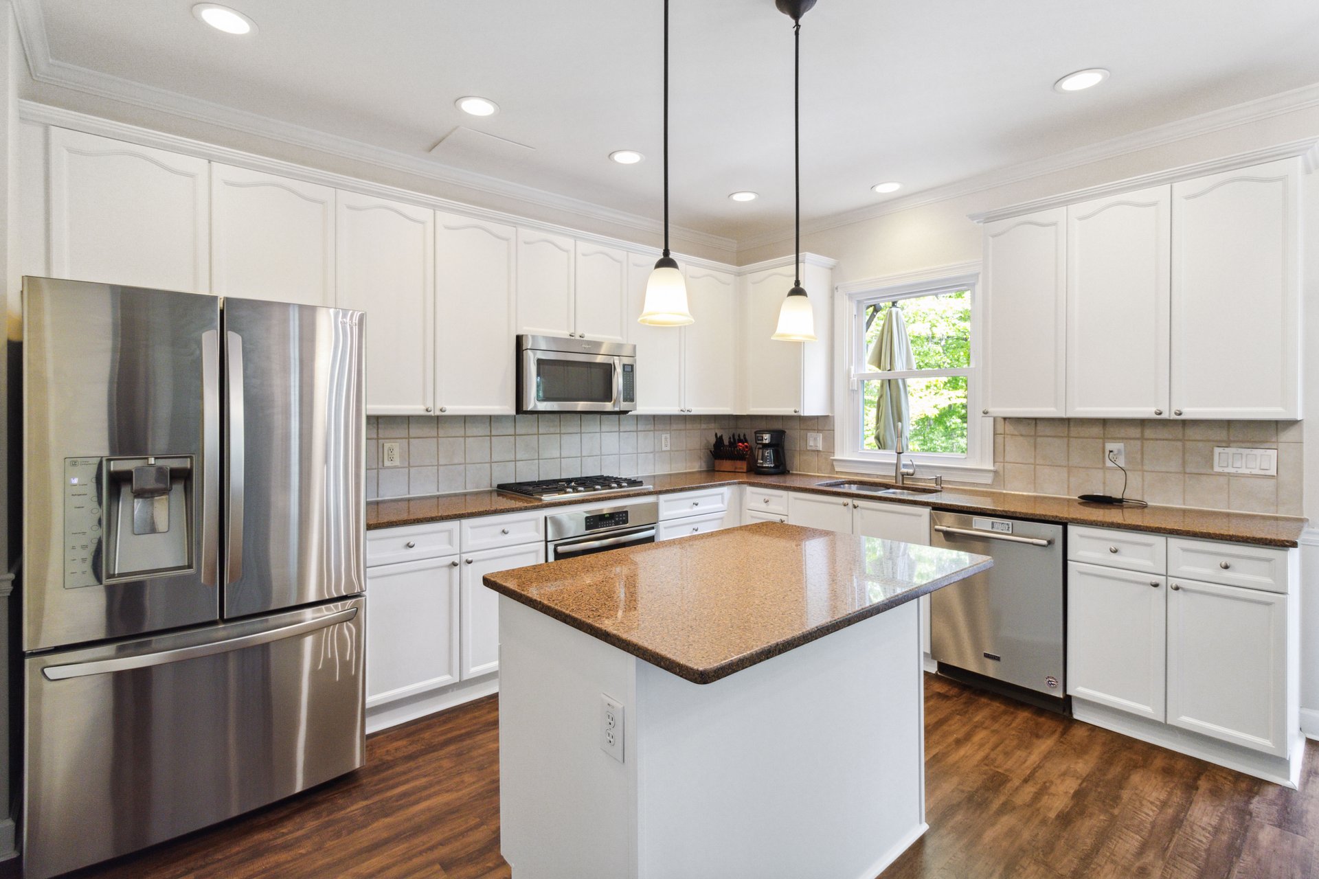 5073 Kingsbridge Pass