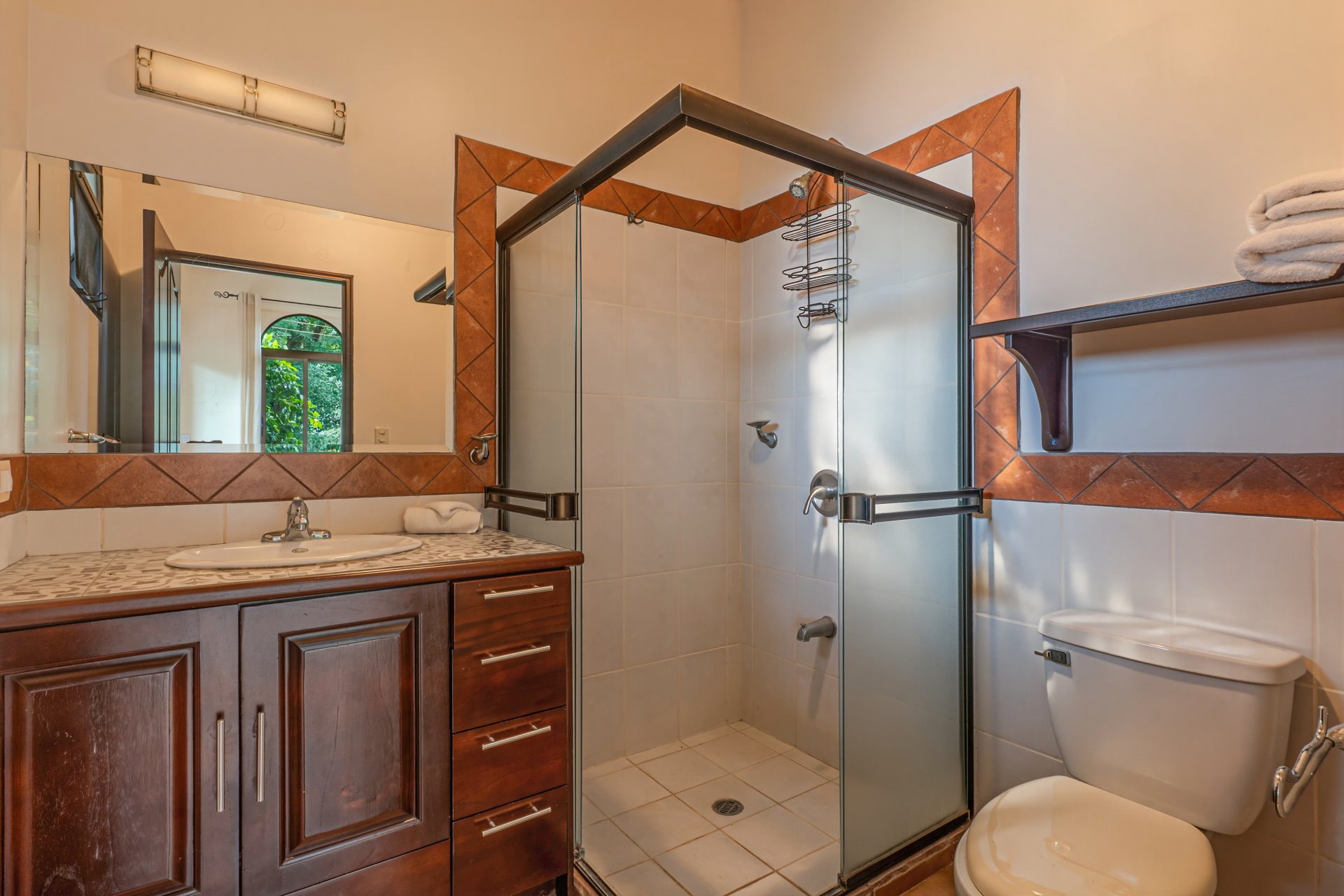 Ojochal Tropical Retreat | 4 Ensuite Bedrooms, Pool & Outdoor Living