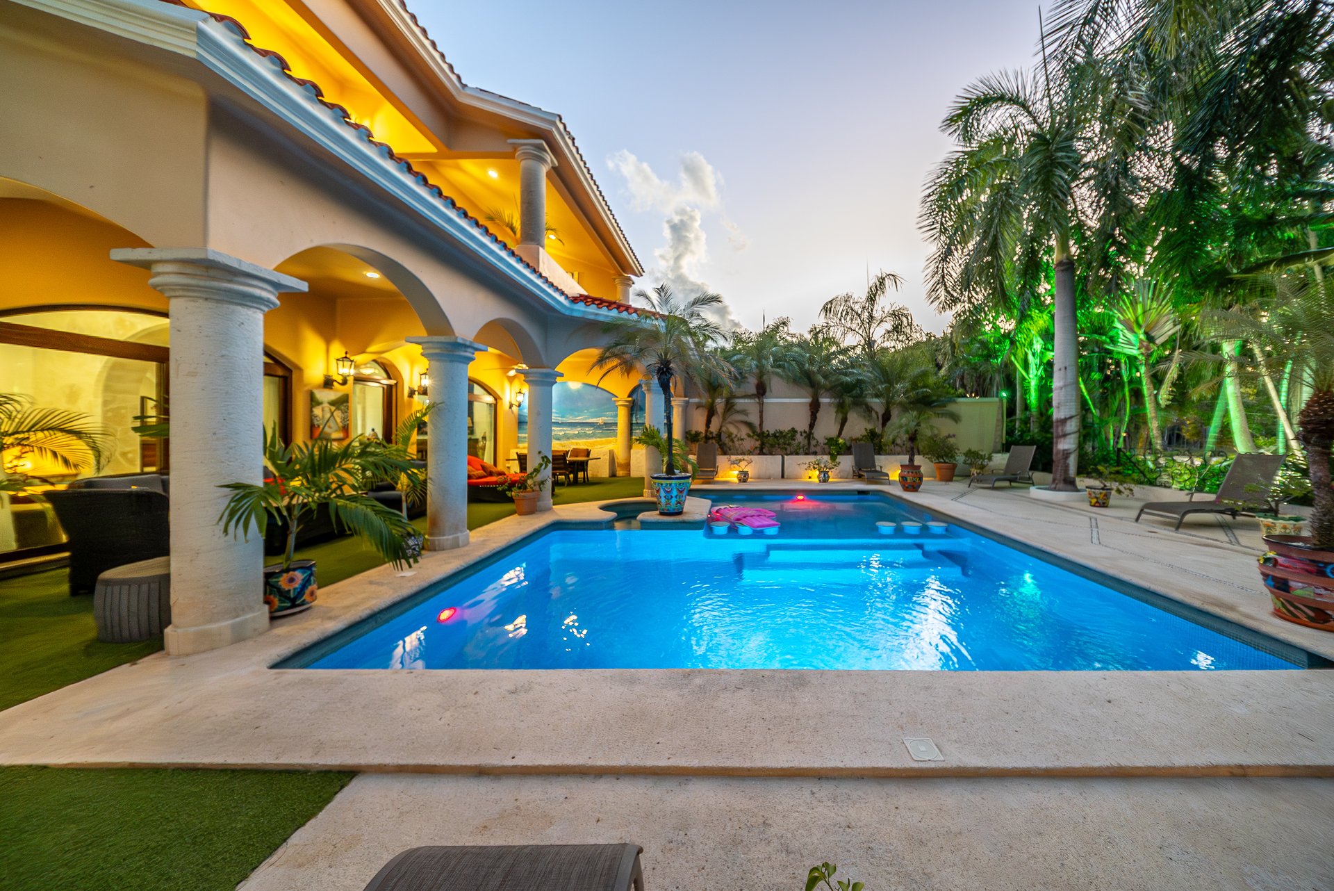 Villa Orquídea Puerto Aventuras | Golf-Front Luxury Estate