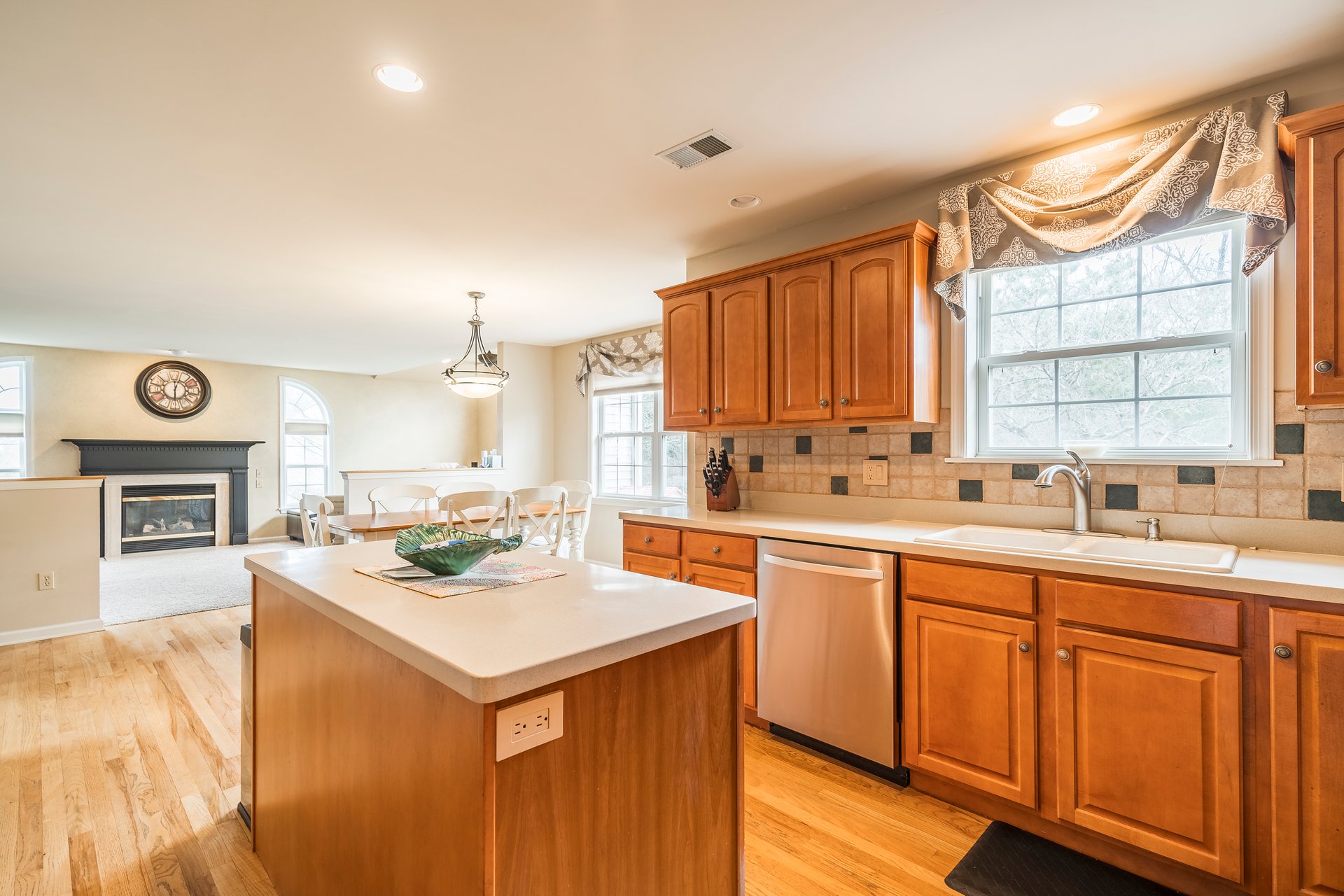 7055 Maple Court
