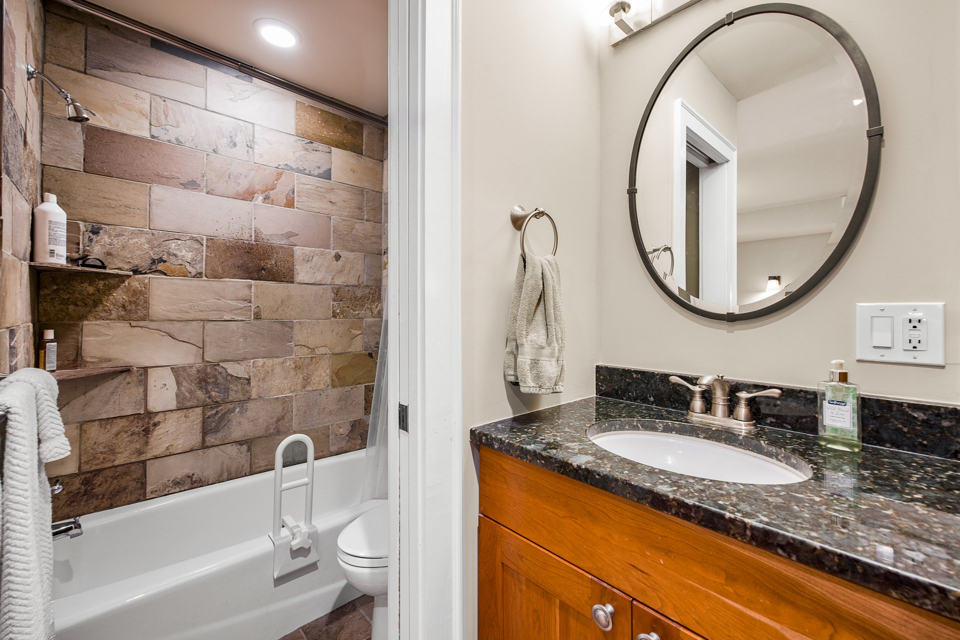 1261 Lavista Road NE, Unit E9, Atlanta