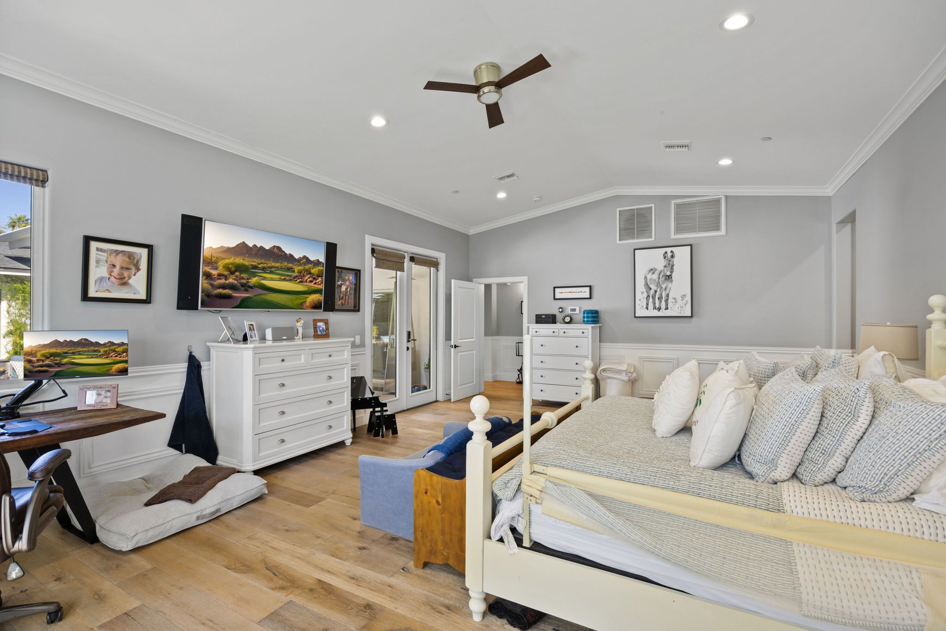 4008 N 65TH Place