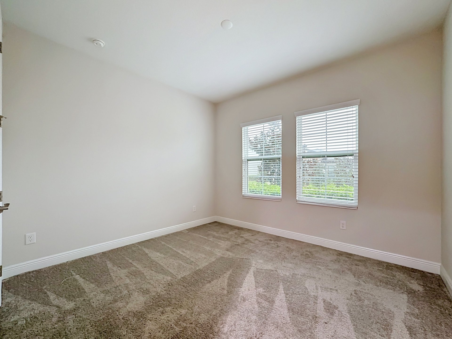 Move-In Ready Pelican in Hawkstone — No Builder Wait, $40K in Upgrades