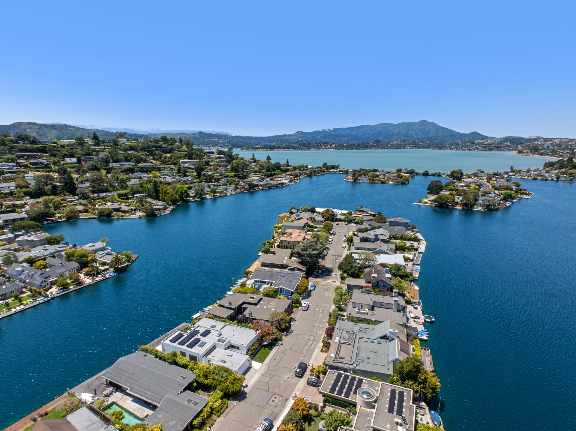 Contemporary Retreat on the Belvedere Lagoon