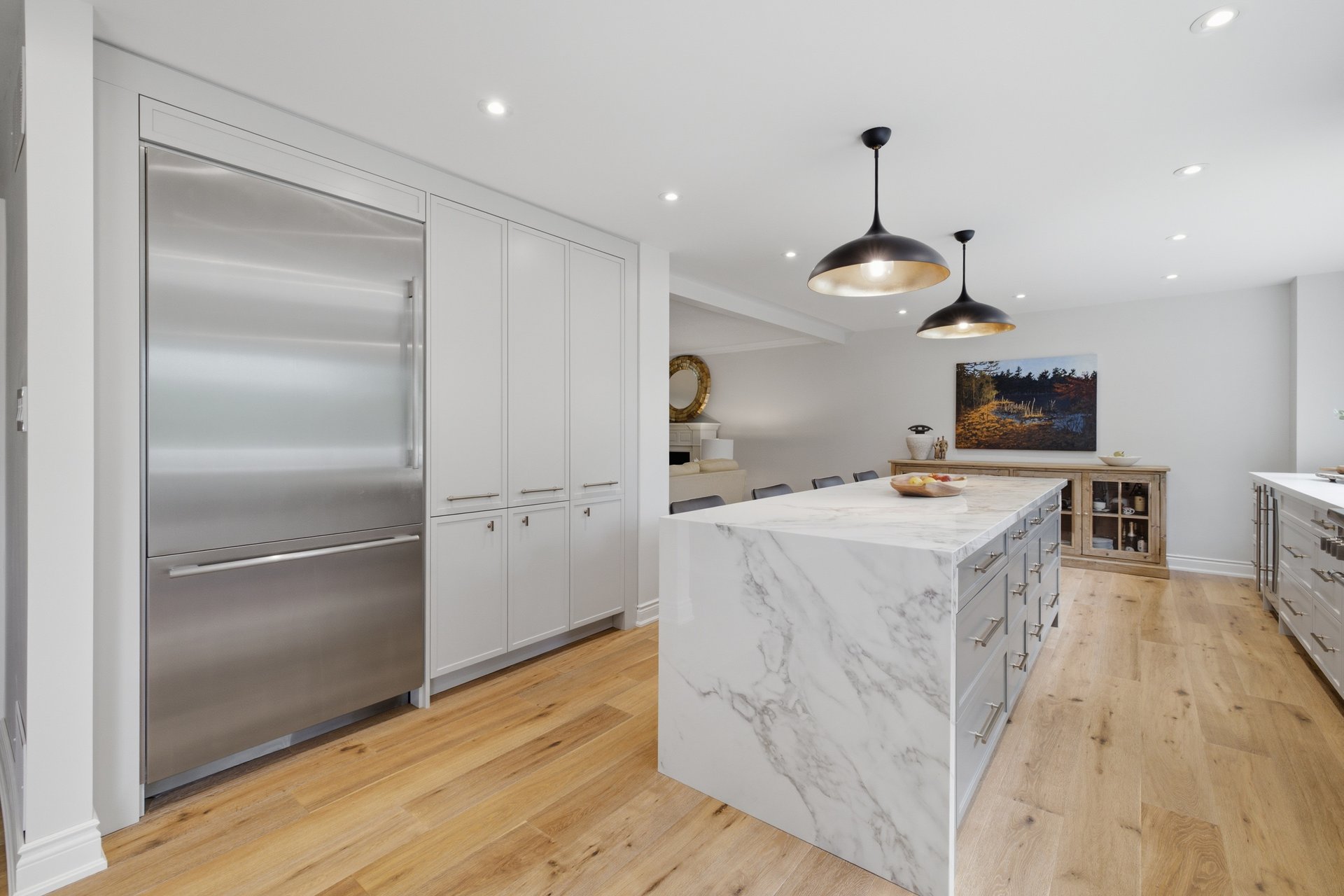 Rare Court Location on Oakville Golf Course