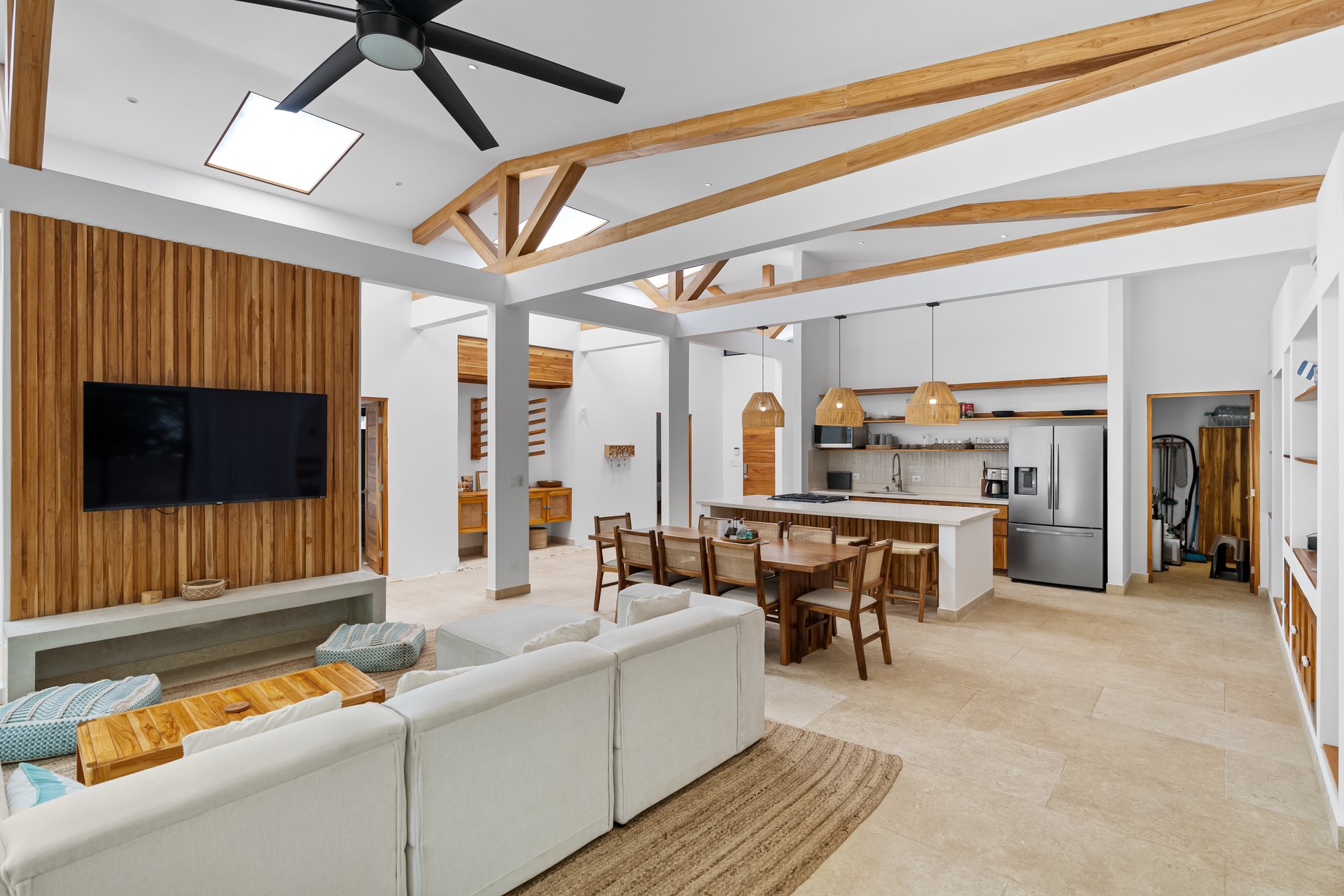 Casa Acqua | Luxury Beach Home with Guest House in Playa Grande