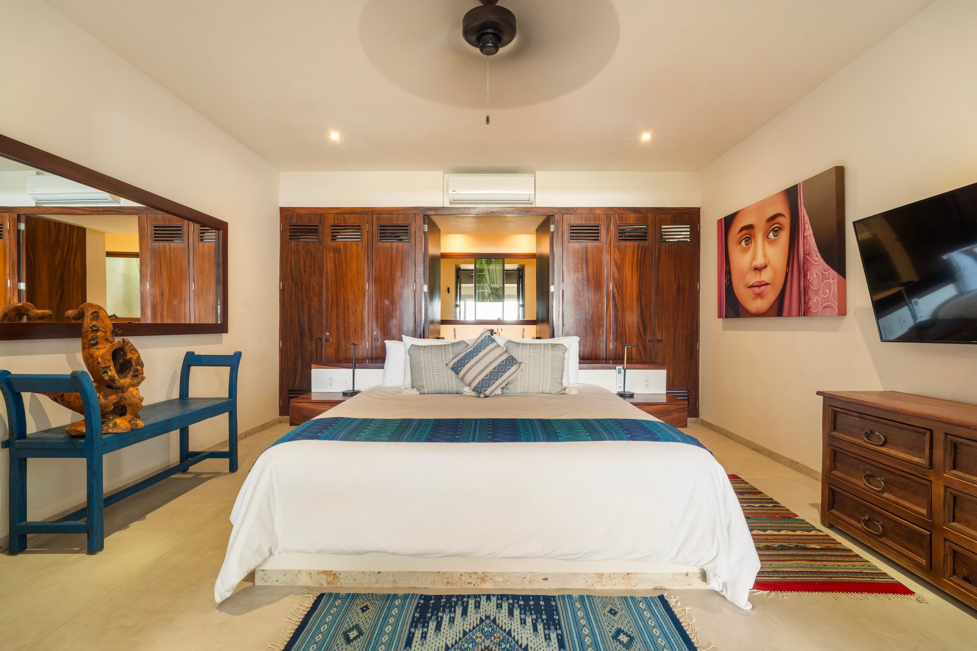Marea Beachfront Villa H46