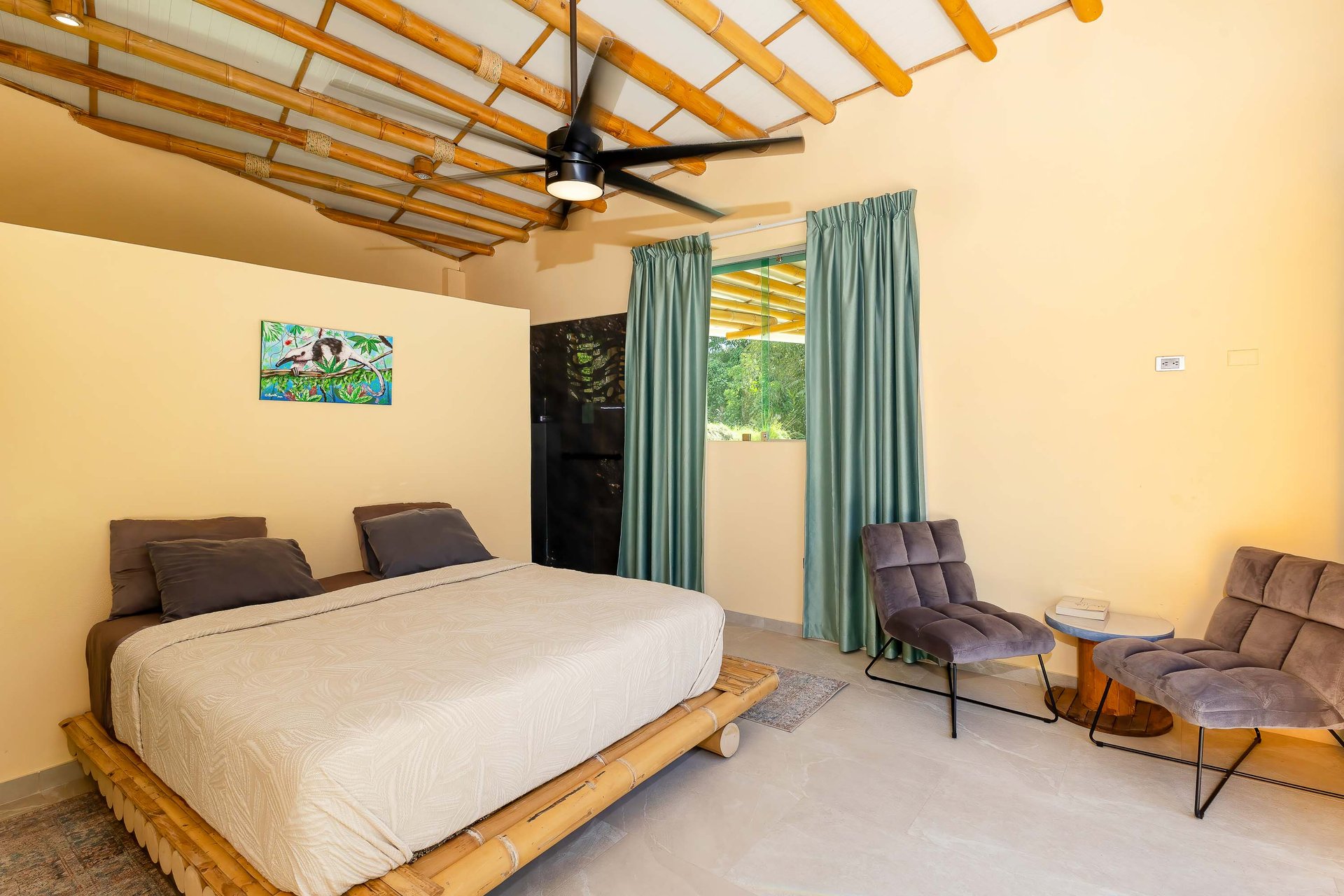 Villa Bamboo Luxury Jungle Retreat near the Marina