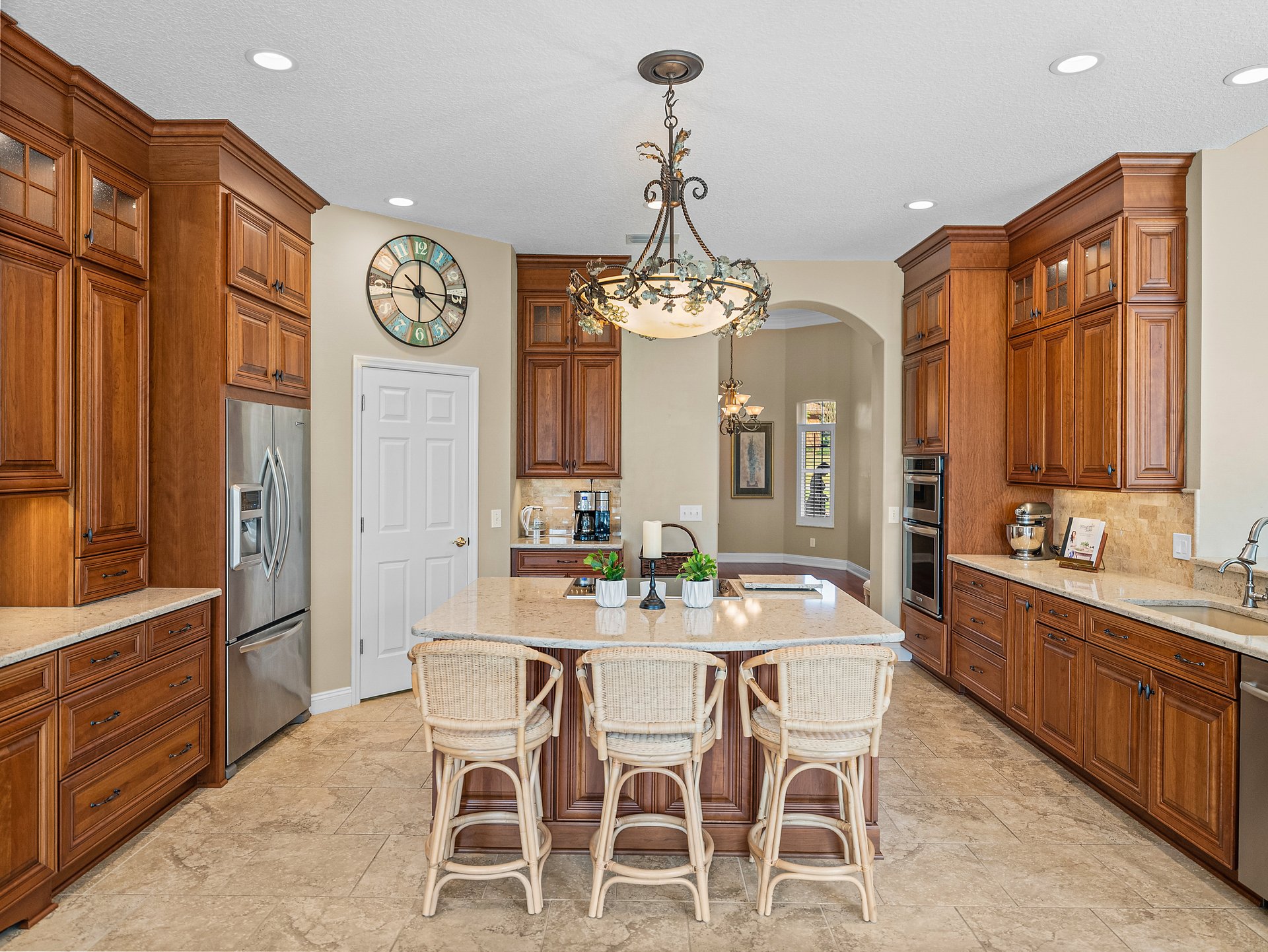 13854 THOROUGHBRED DR