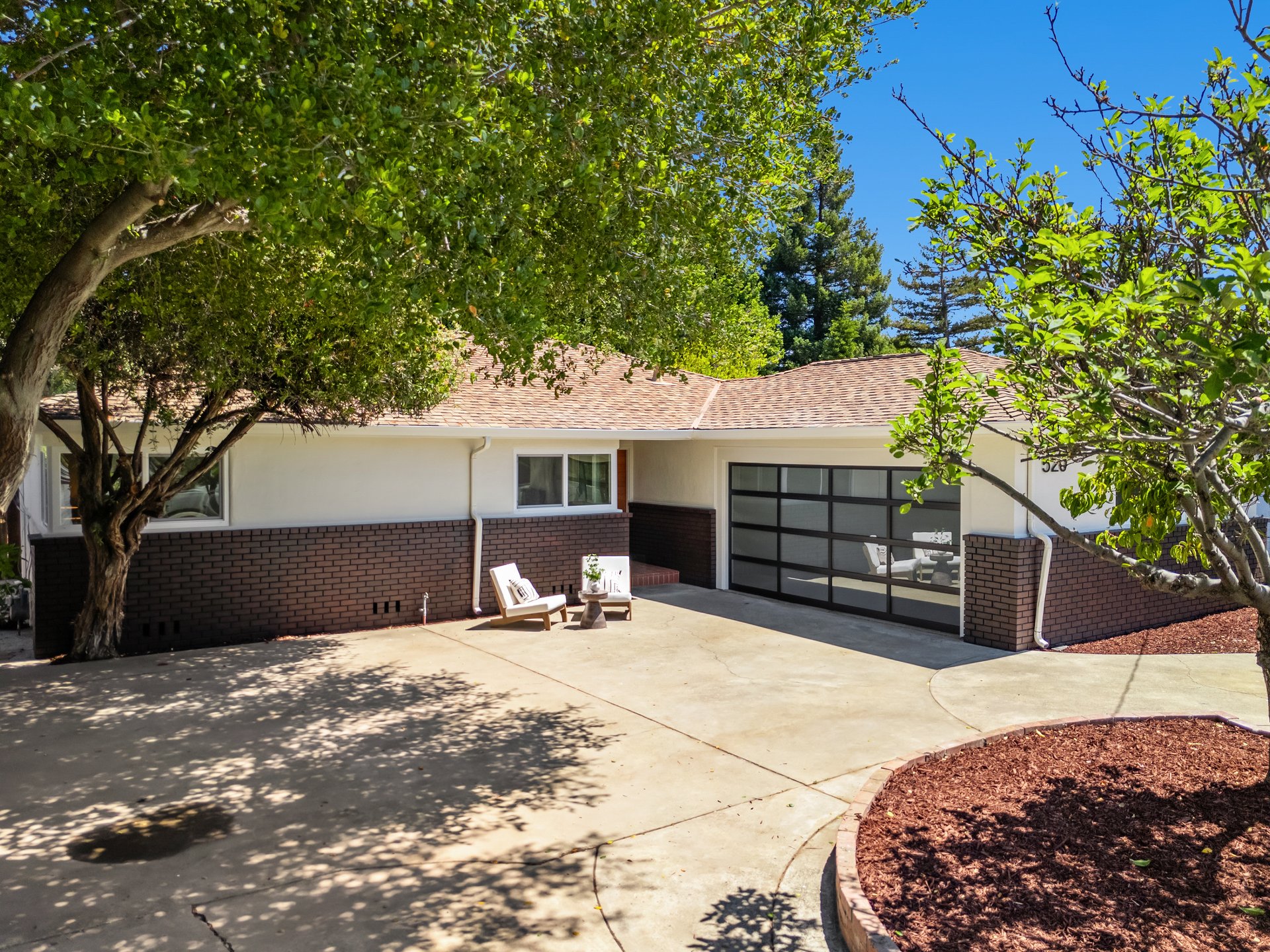 520 South Bayview Avenue