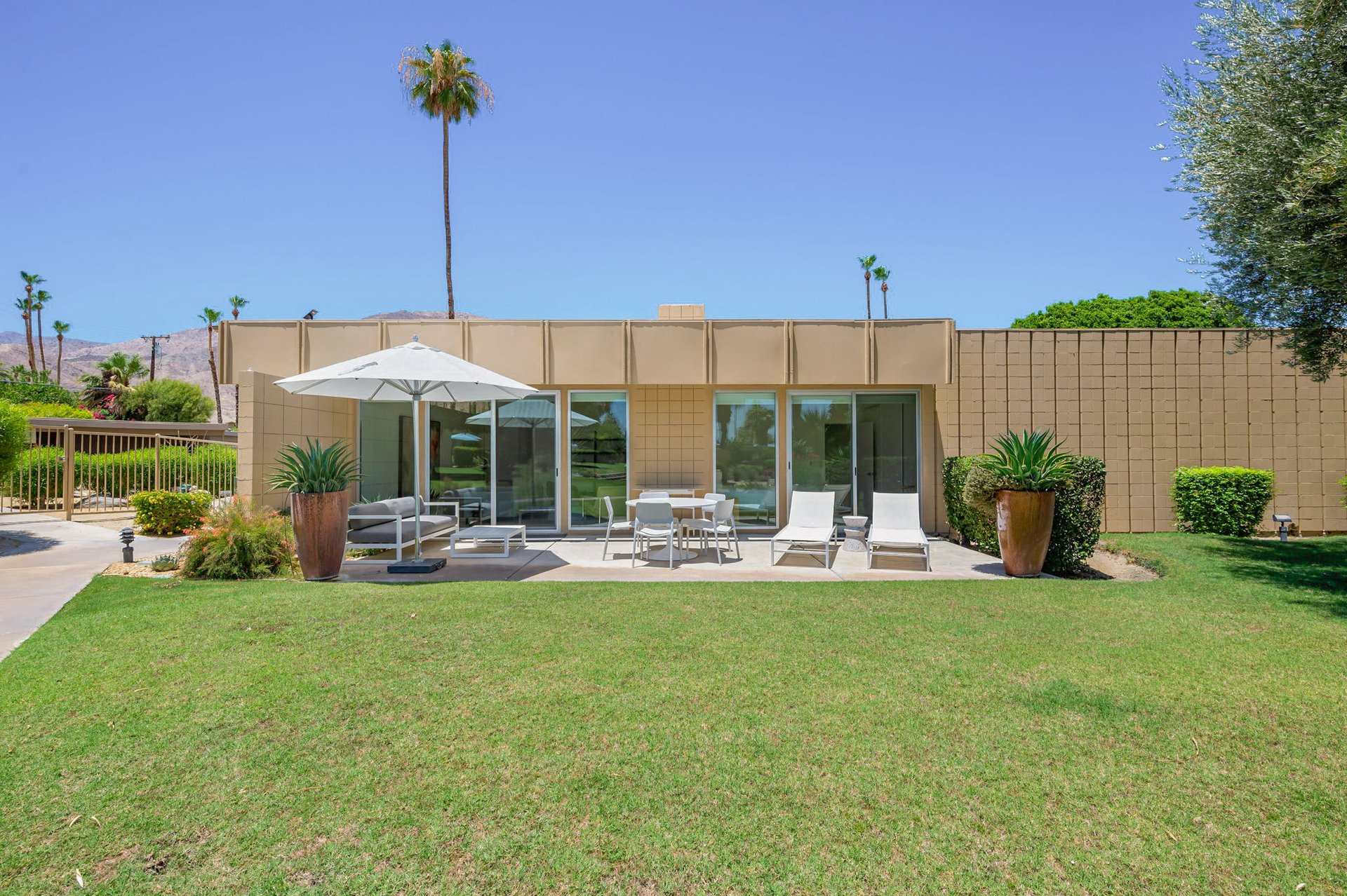 The Sandpiper House