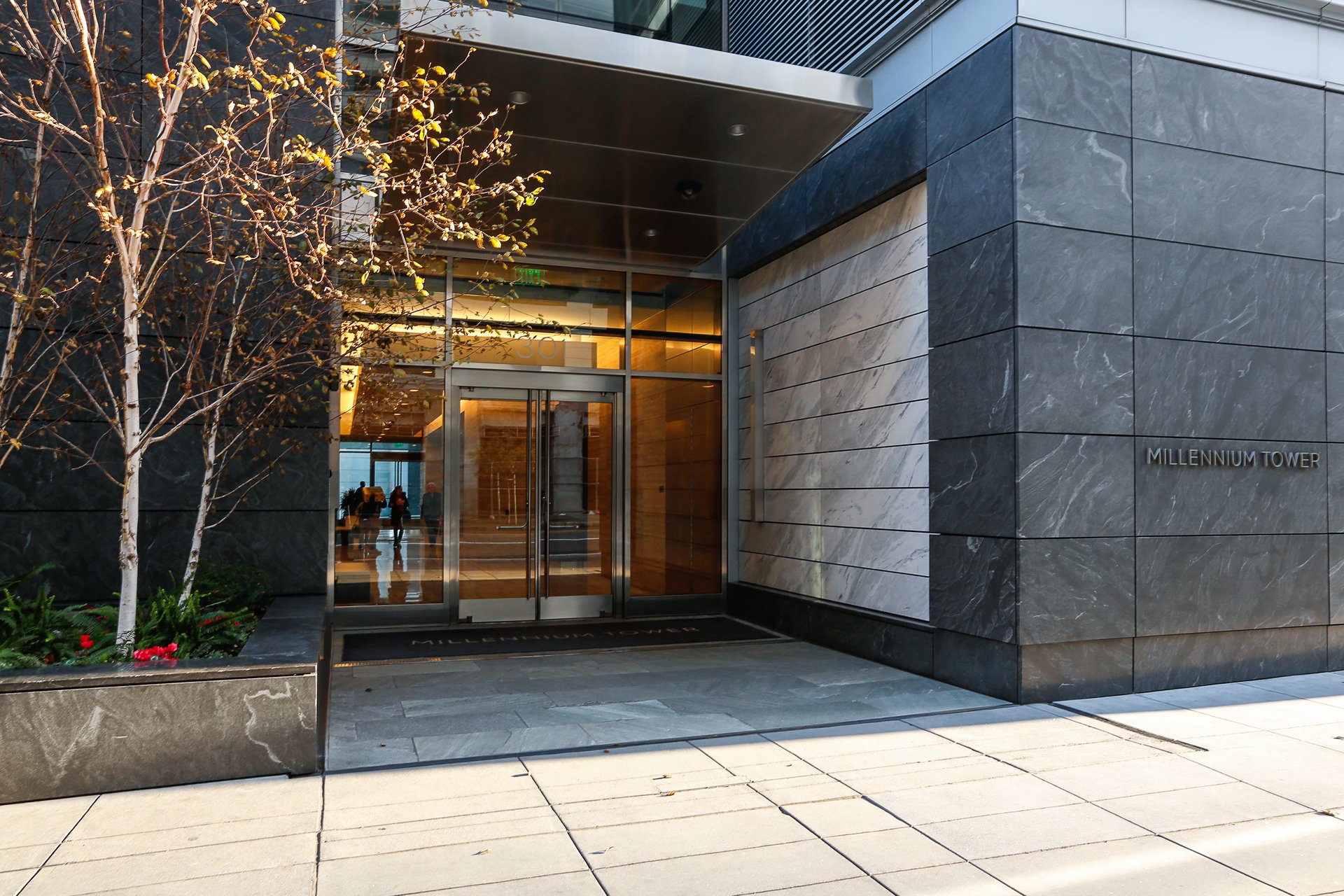 2-Bedroom Corner Views at 301 Mission