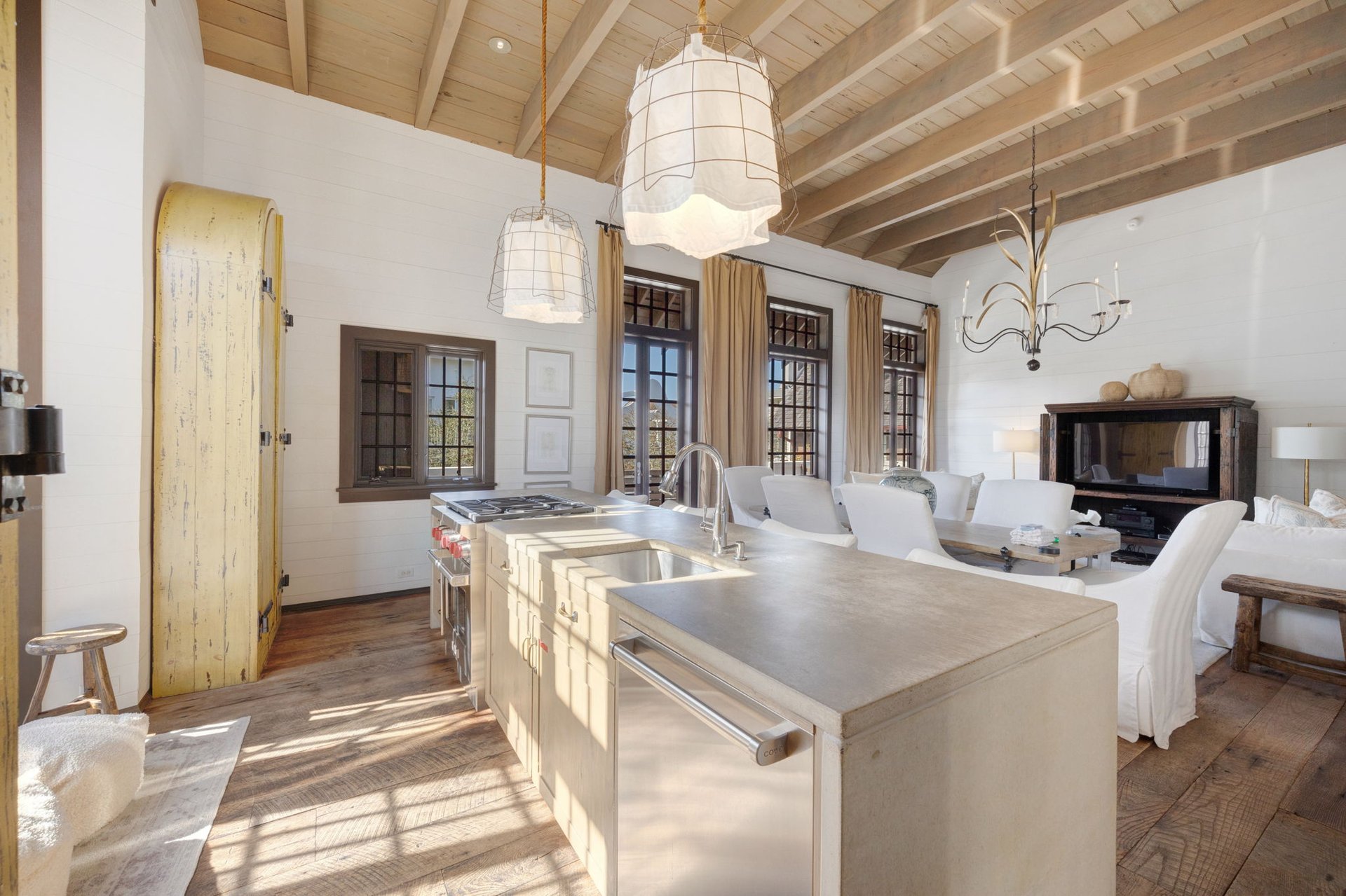 Exclusive Off-Market Luxury Home in Rosemary Beach – 10 N Spanish Town Ln