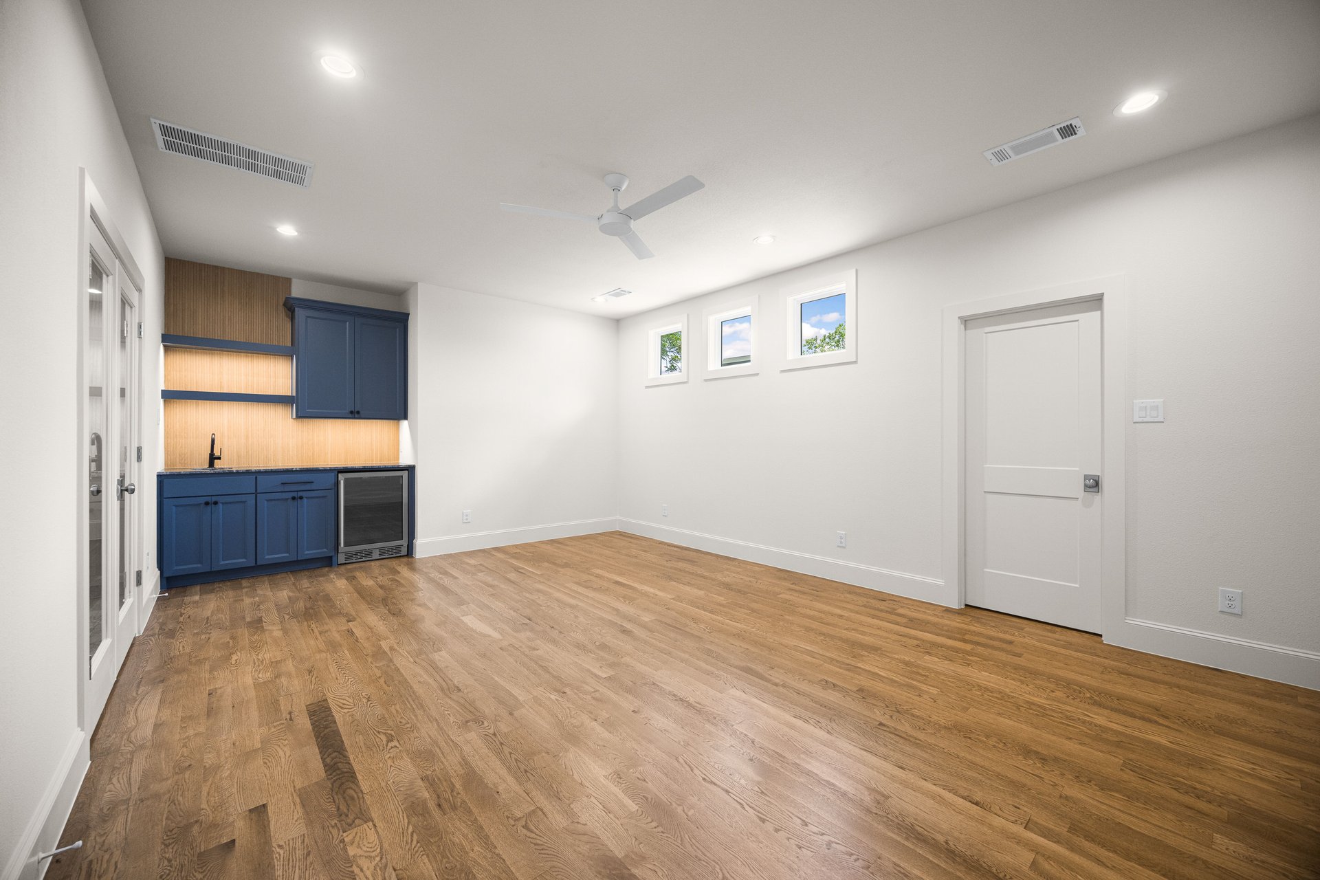 9410 Gatetrail Drive