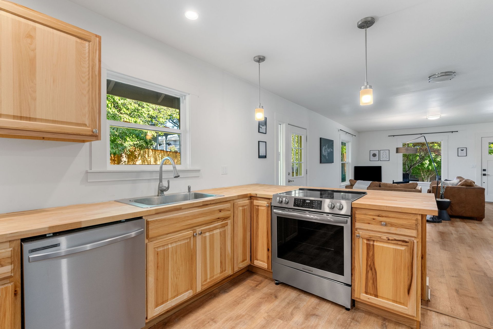 607 Cascade Ave