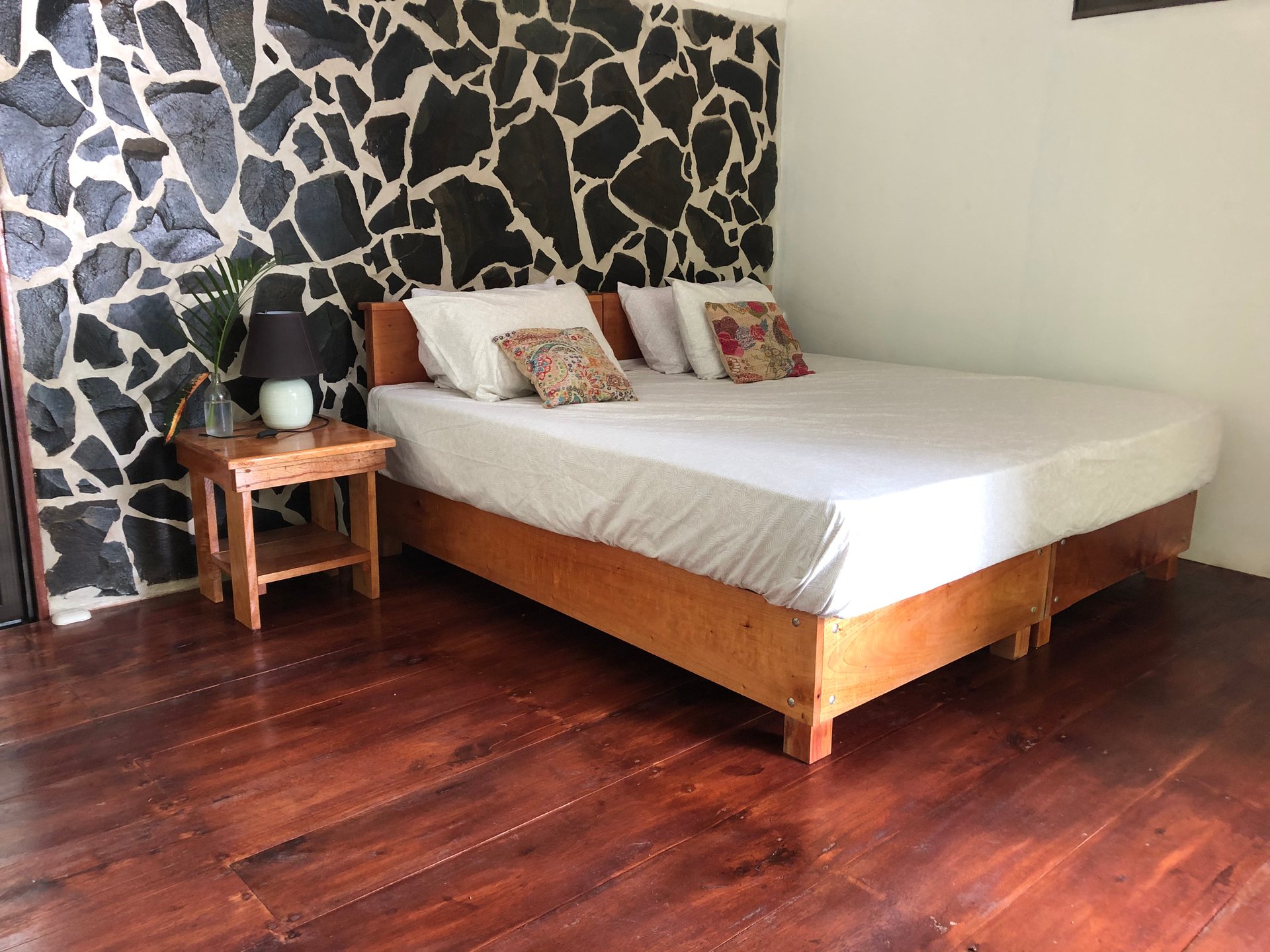 CASCADA ELYSIANA – ECO-RETREAT WITH HUGE WATERFALL