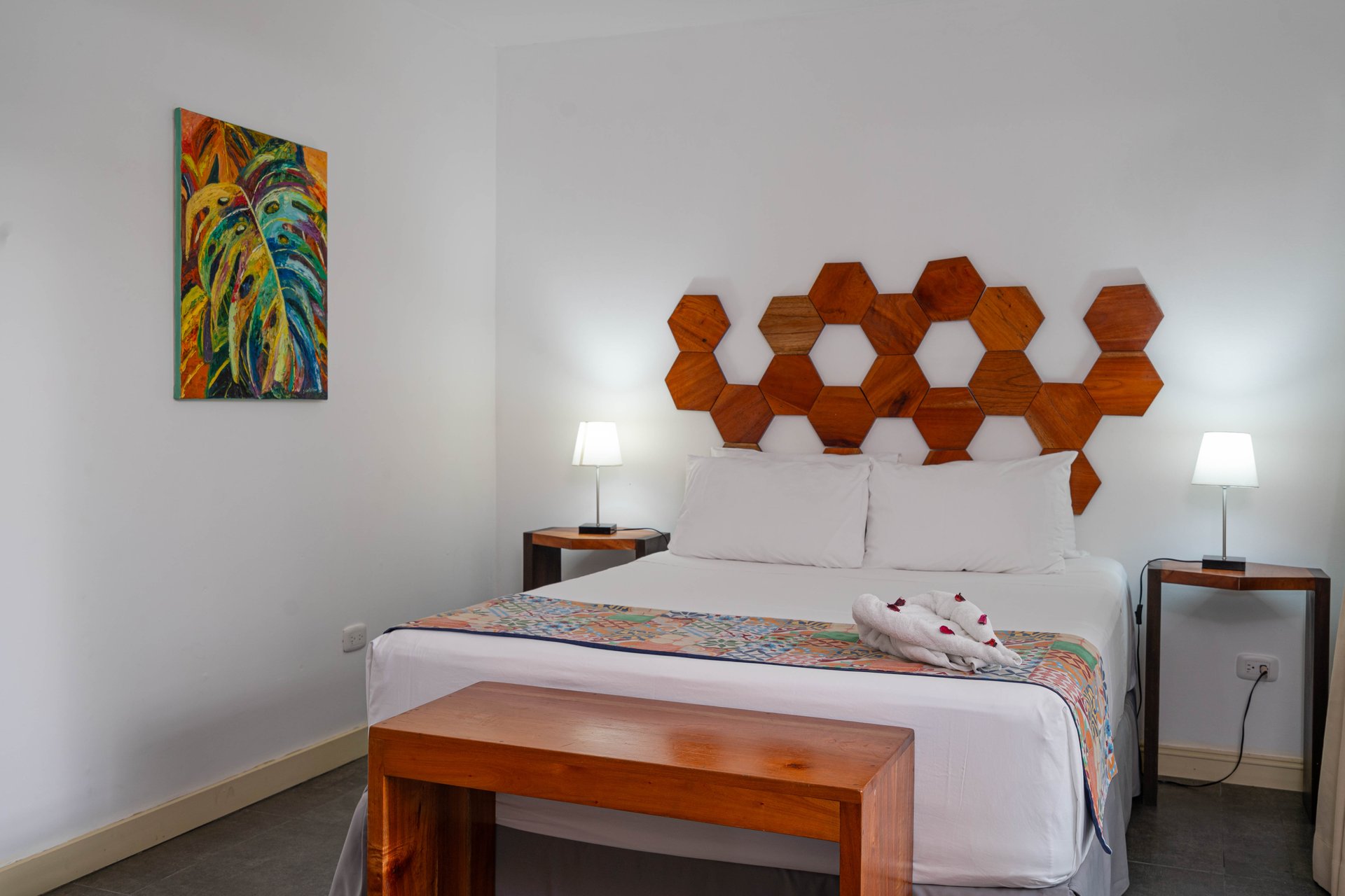 22 Unit Tropical Boutique Hotel steps from Manuel Antonio Park & Beach