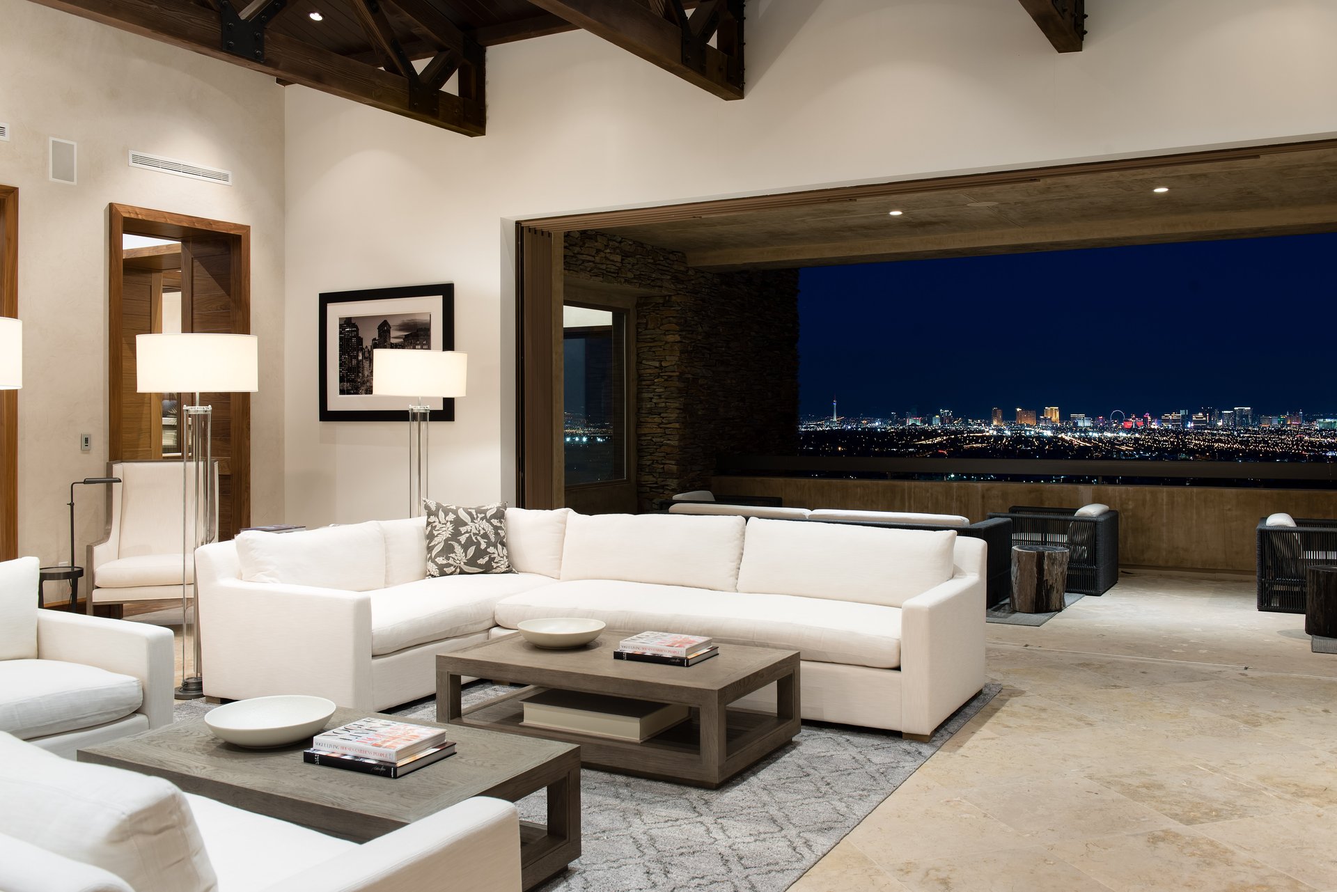 5 PROMONTORY POINTE Lane