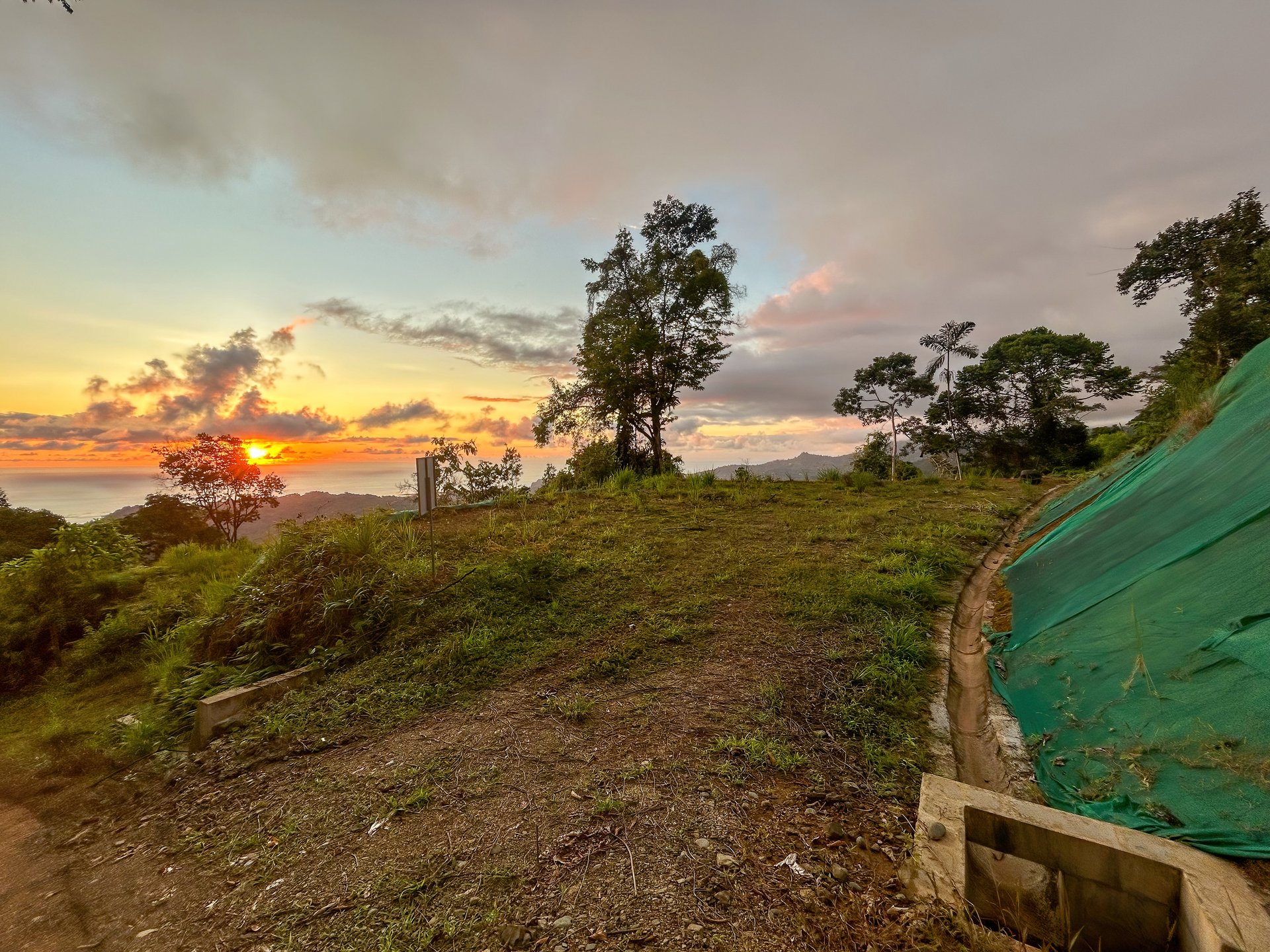 Year-Round Sunset Views | 3 Connected Build-Ready Lots