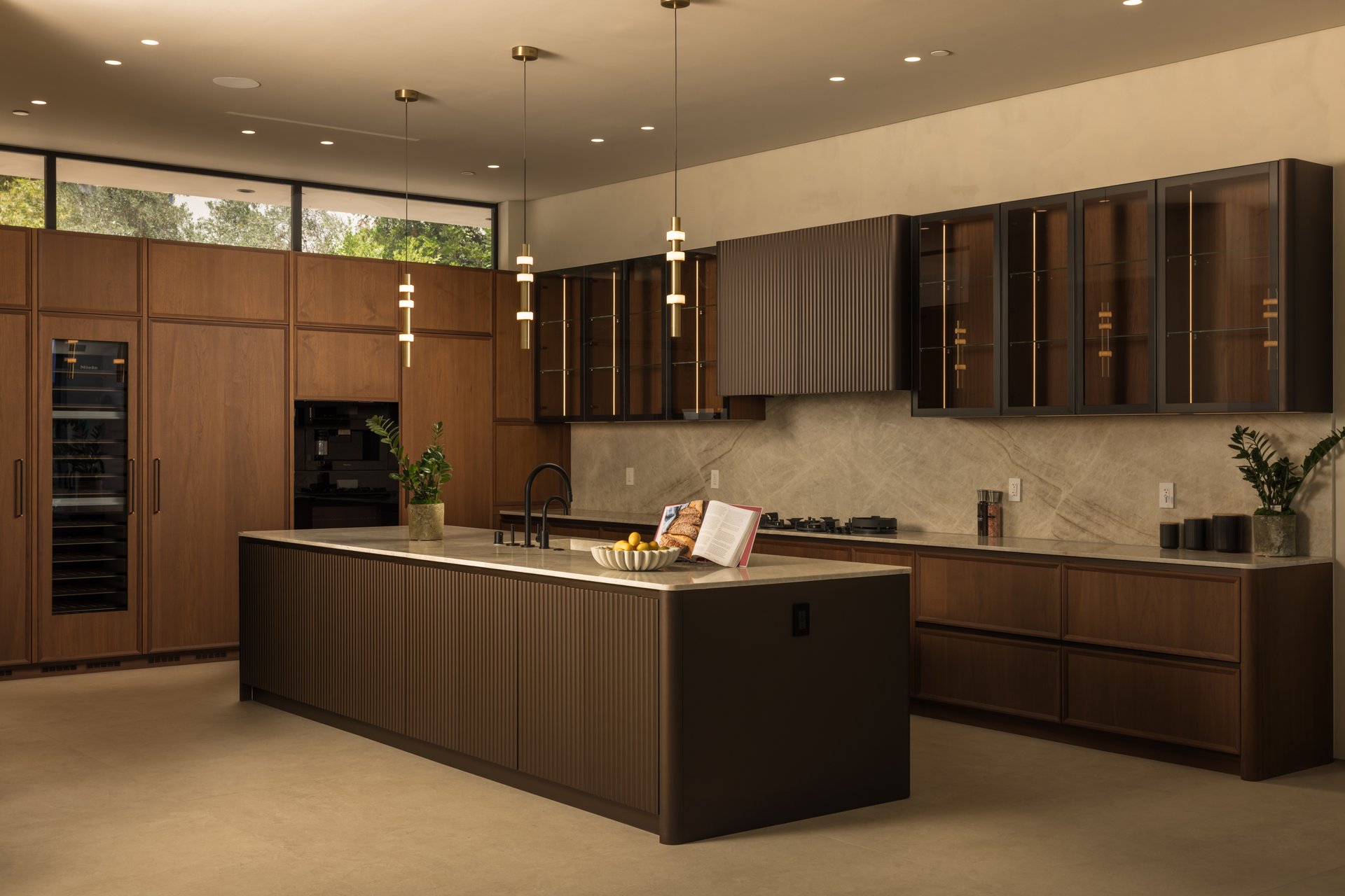9262 Thrush Way, Hollywood Hills