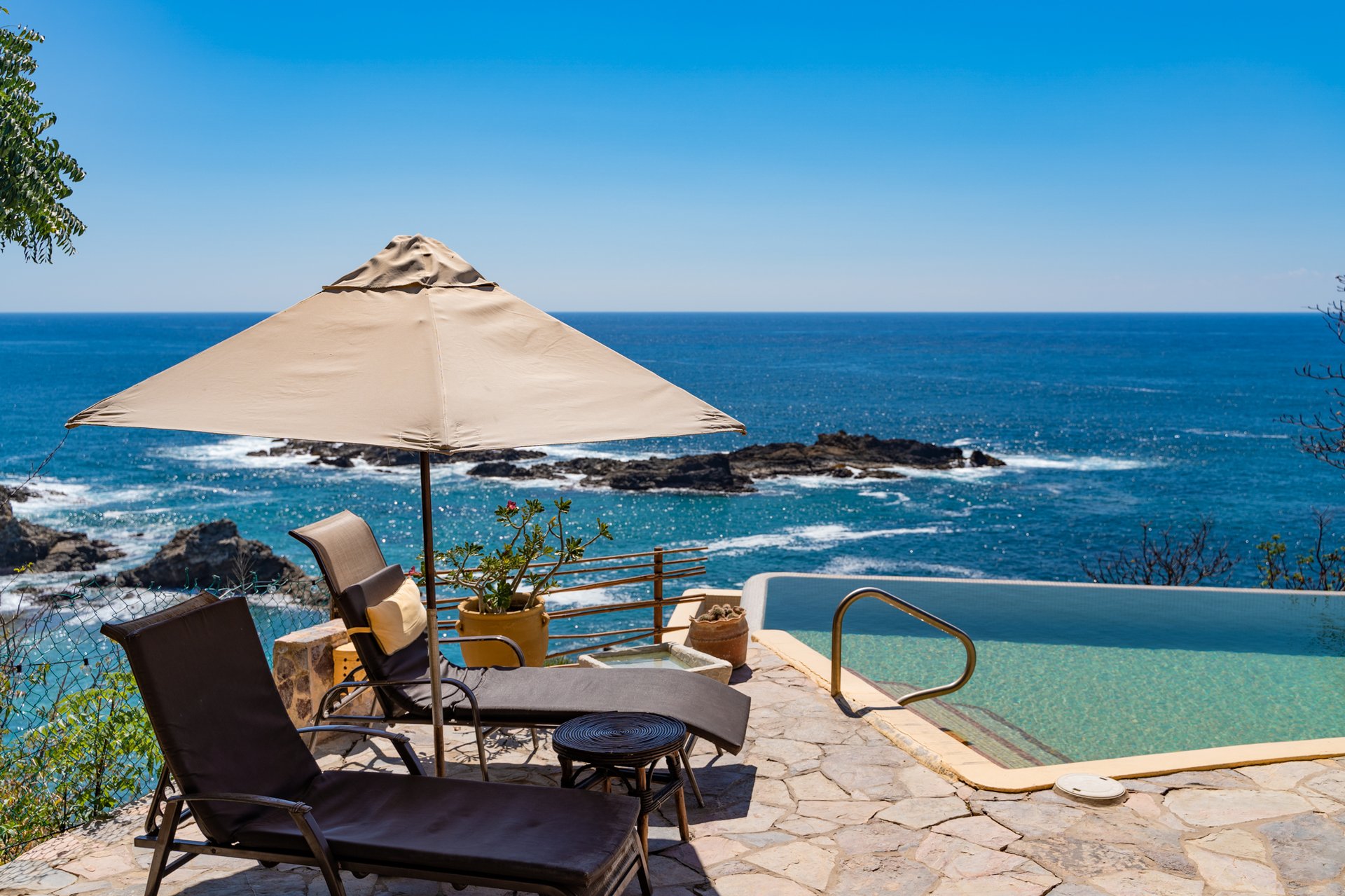 Hotel & Family Compound Mazunte