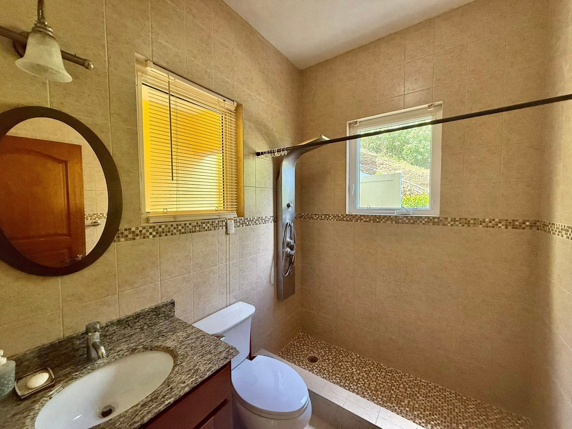 1092 Anderson Estate 2 Bedroom Apartment