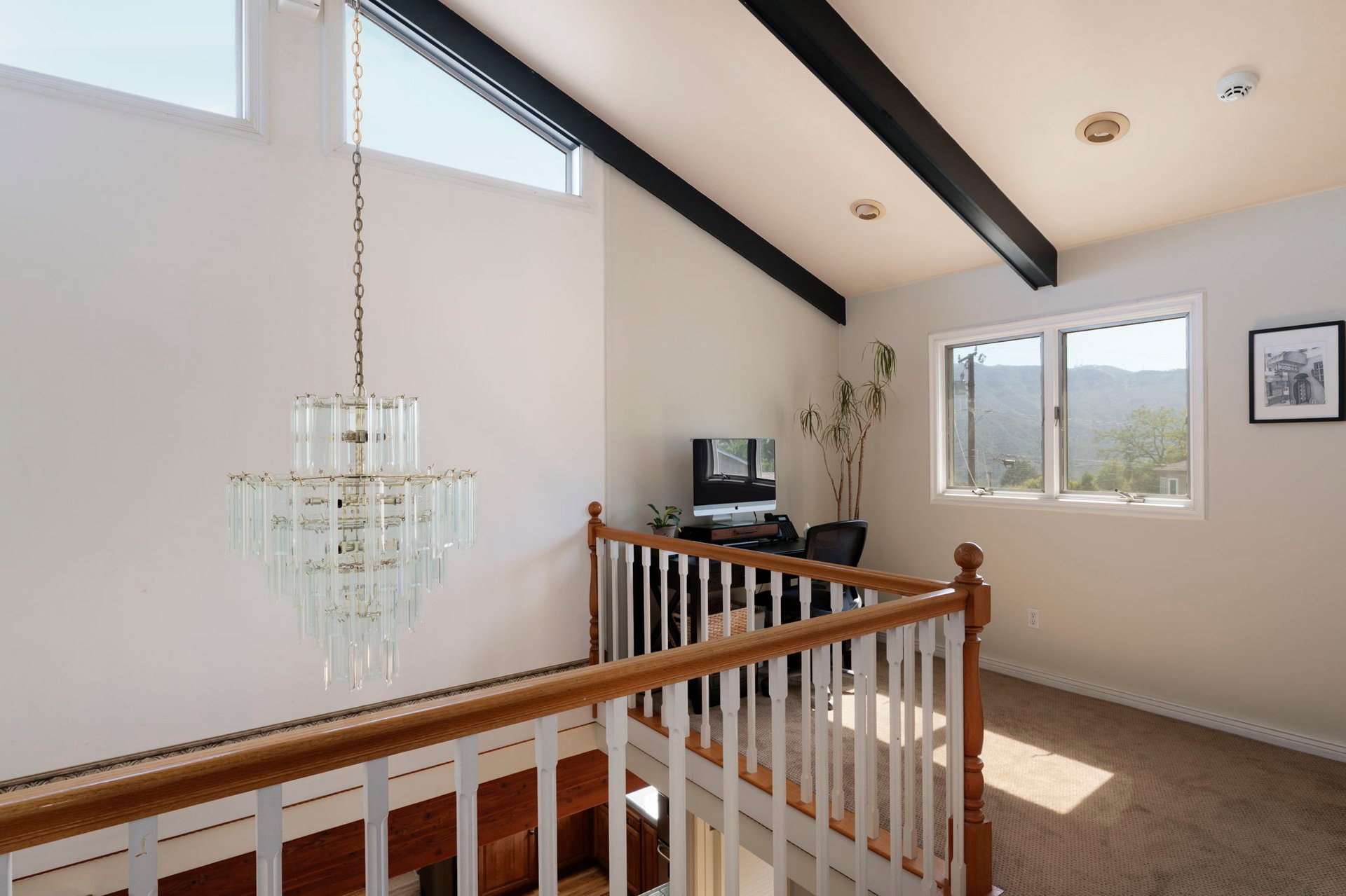 2-Story Historic Cabin Home in La Crescenta - Breathtaking Verdugo Mountain Views!