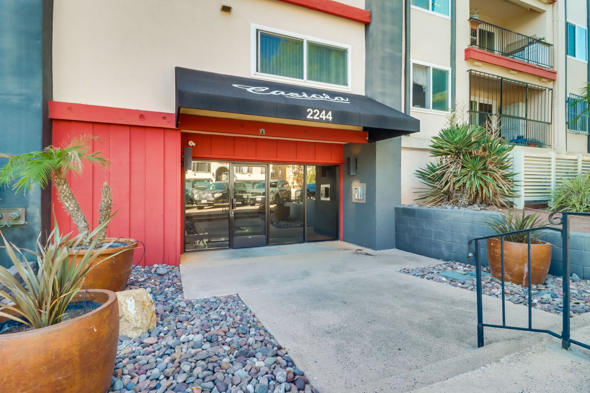 2244 2nd Ave Unit 25