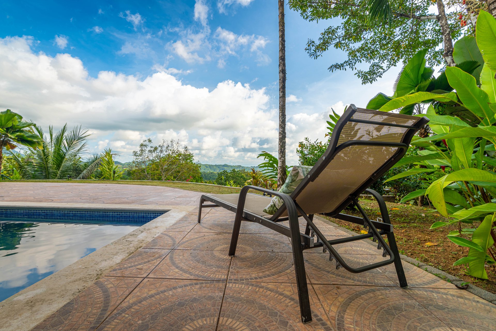 Expansive Ocean Views, Central Ojochal - 3 bed, 3 bath!