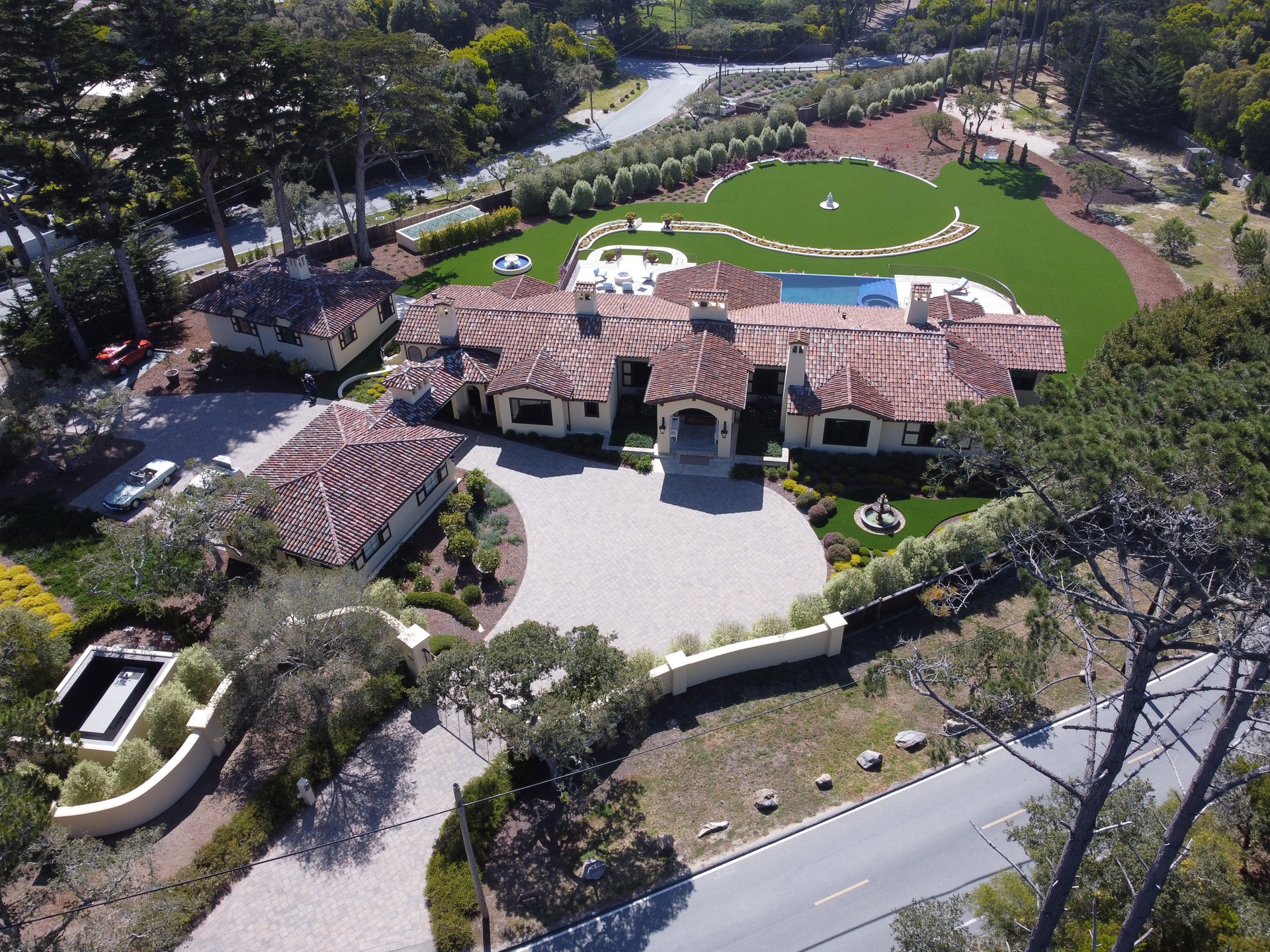 Hummingbird House - Premier Pebble Beach Estate