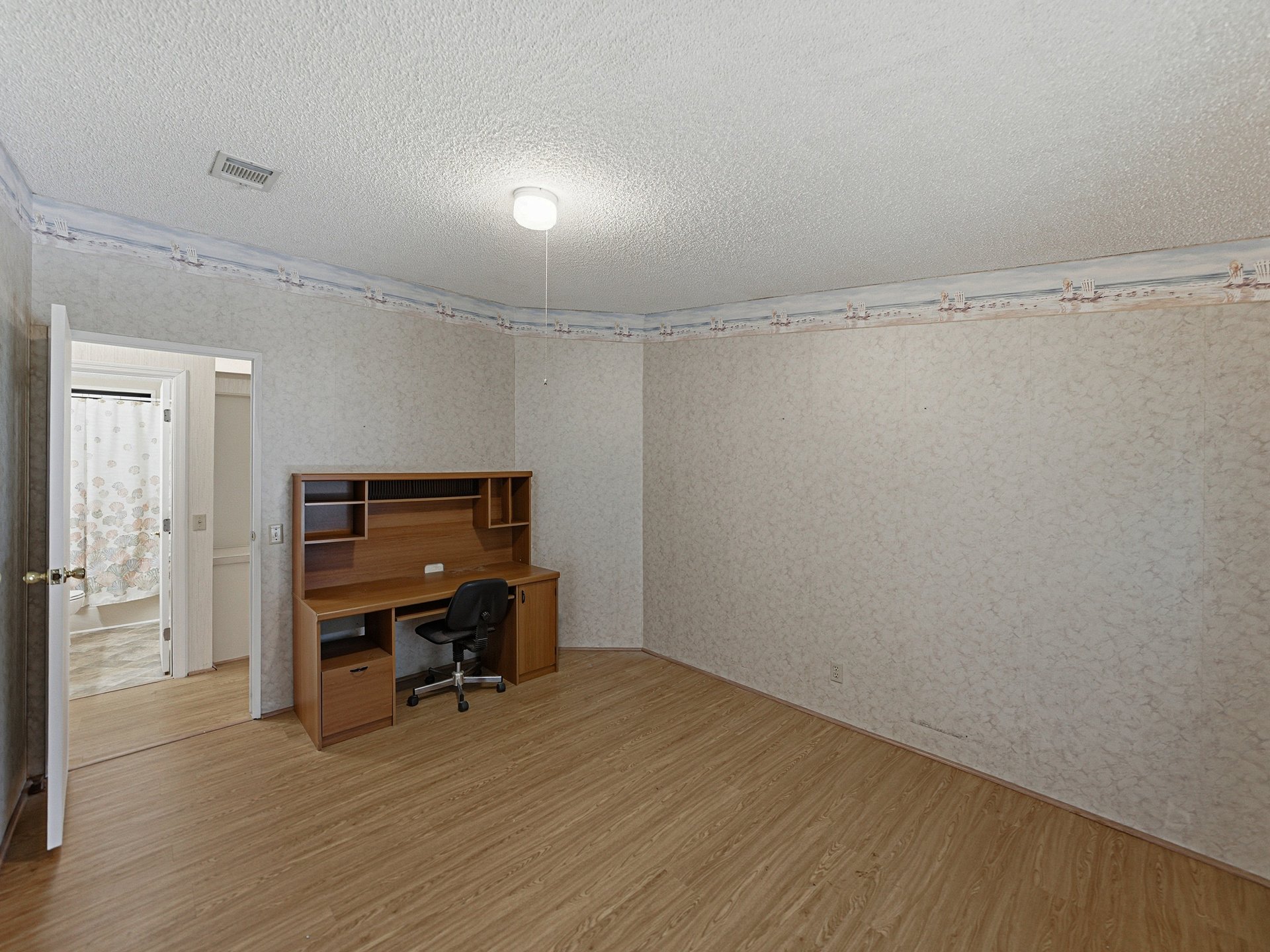 3822 DAMIAN DR
