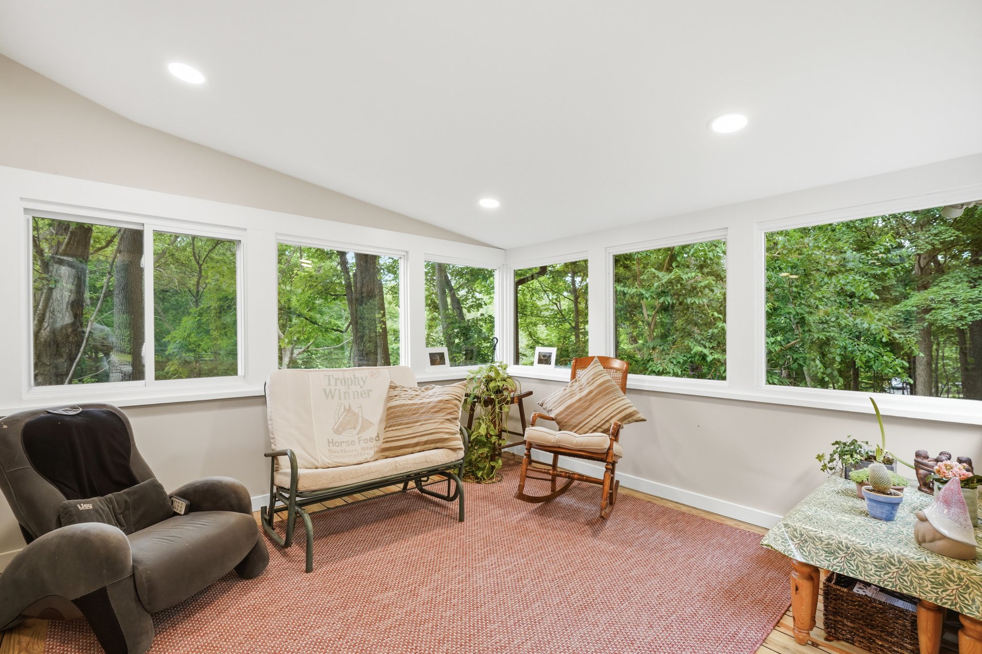 11 Upper Lakeshore Drive